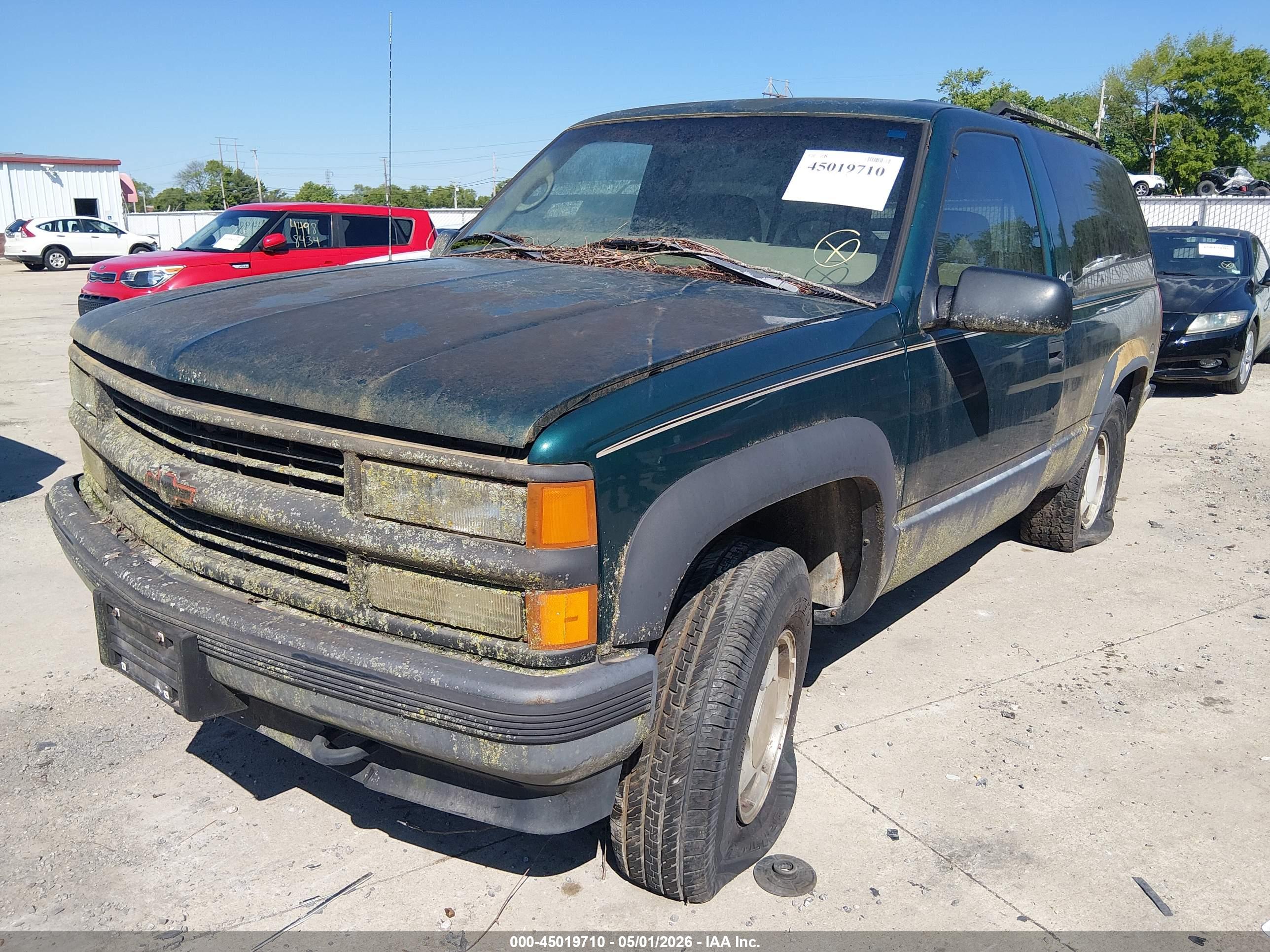 CHEVROLET TAHOE image 6