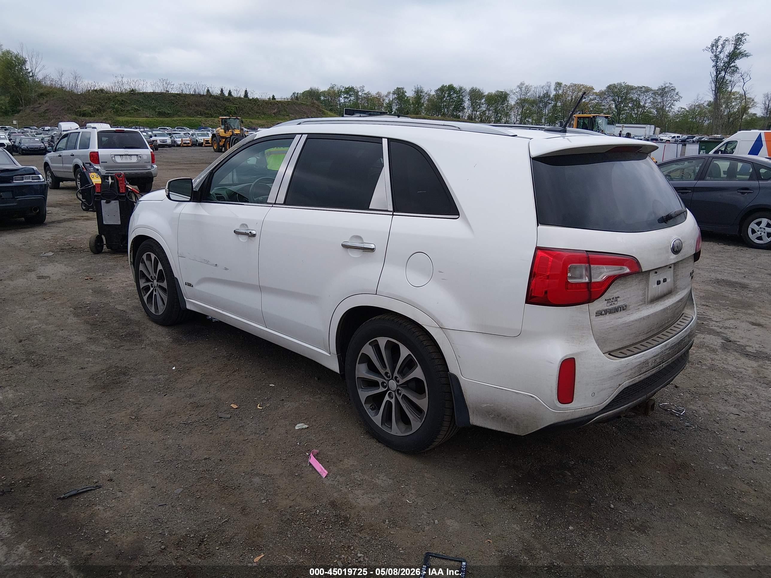 KIA SORENTO image 3