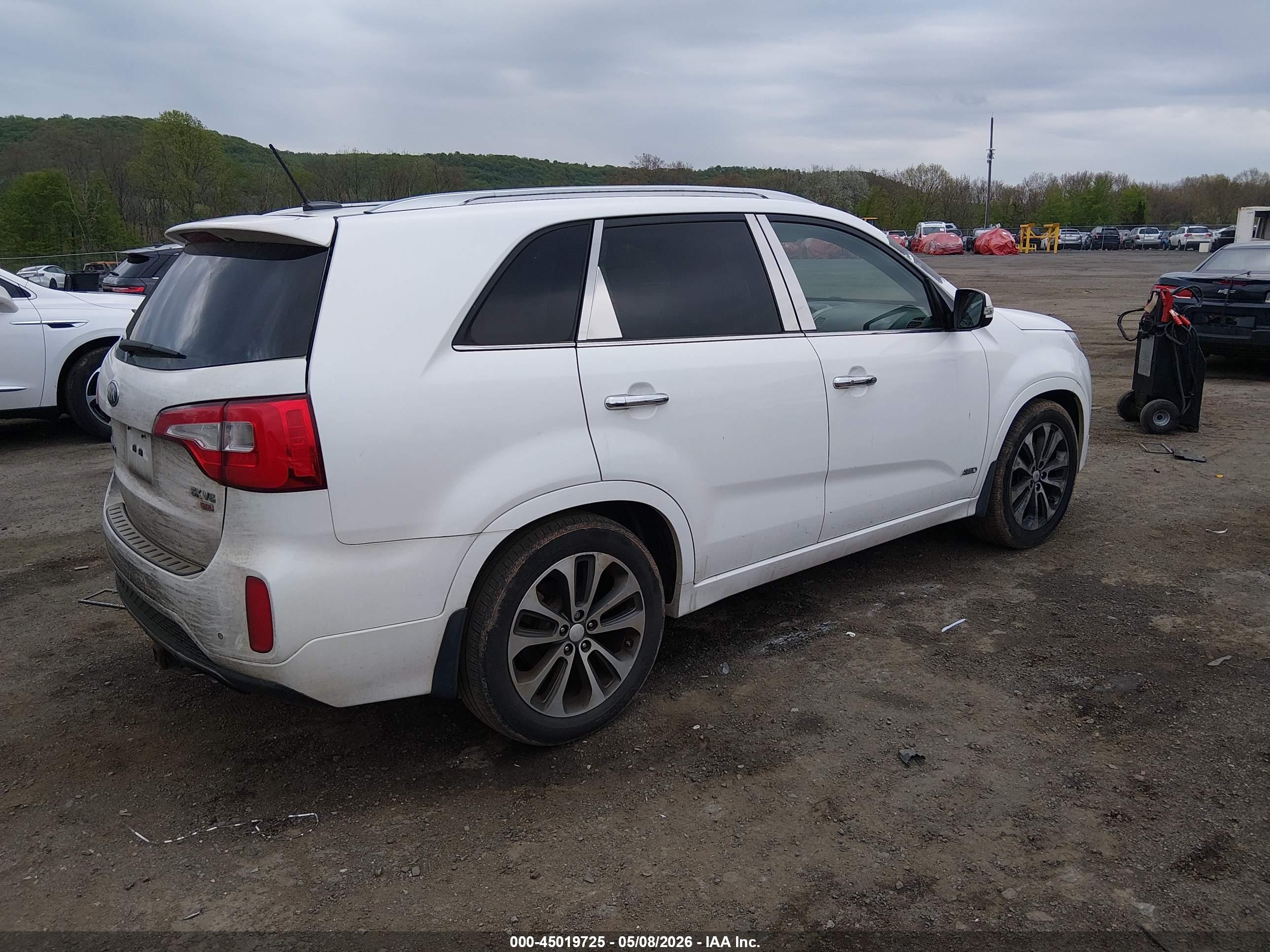 KIA SORENTO image 4