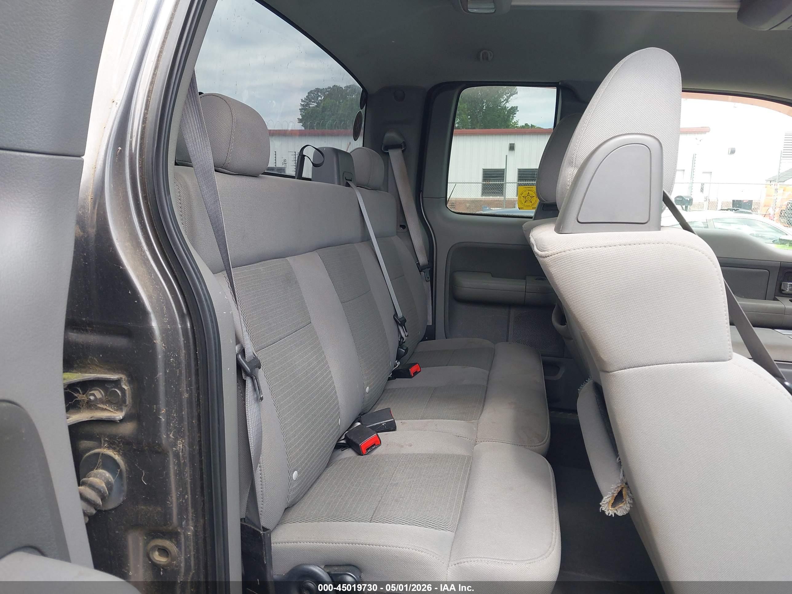 FORD F-150 image 8