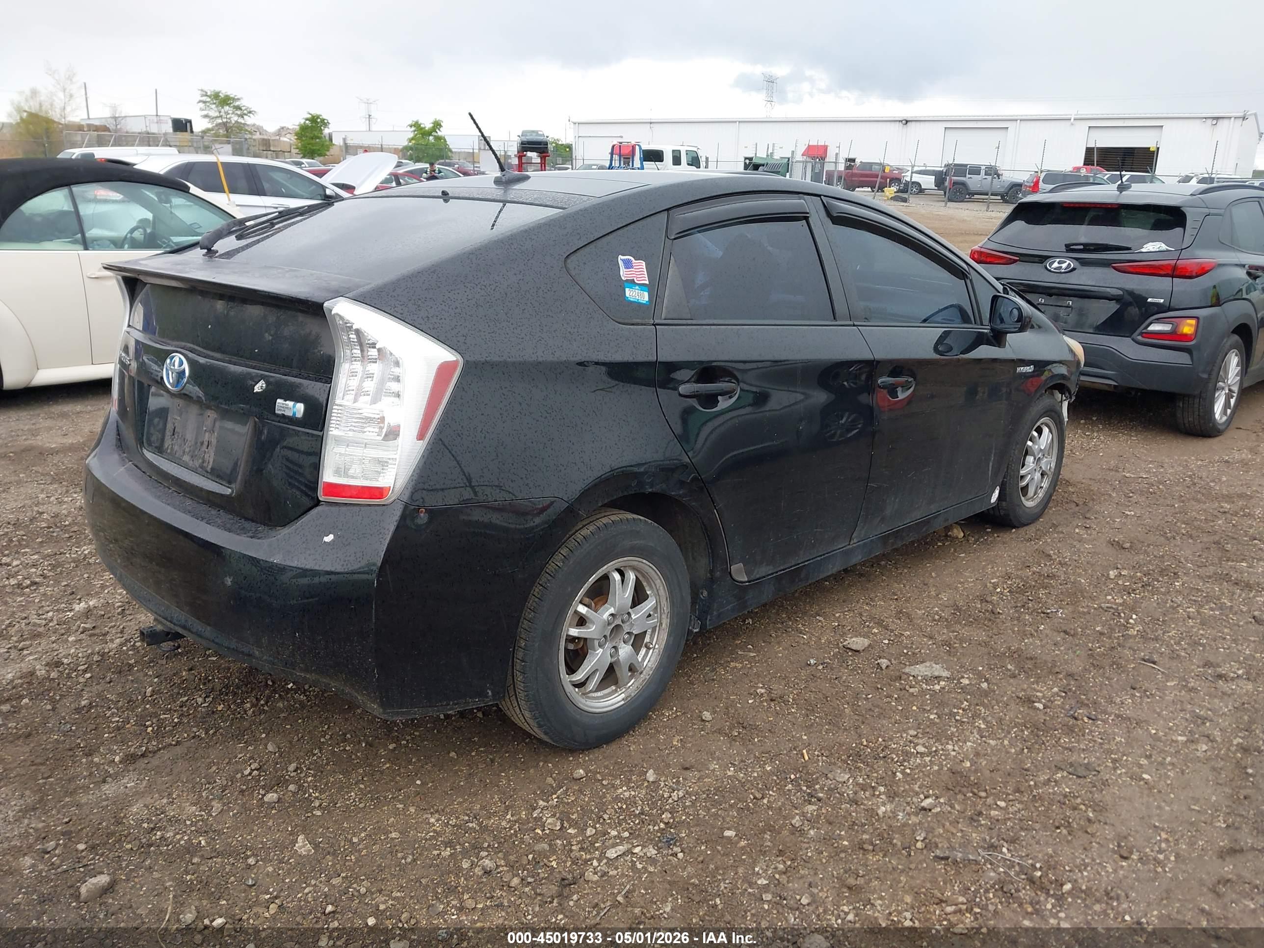 TOYOTA PRIUS image 4