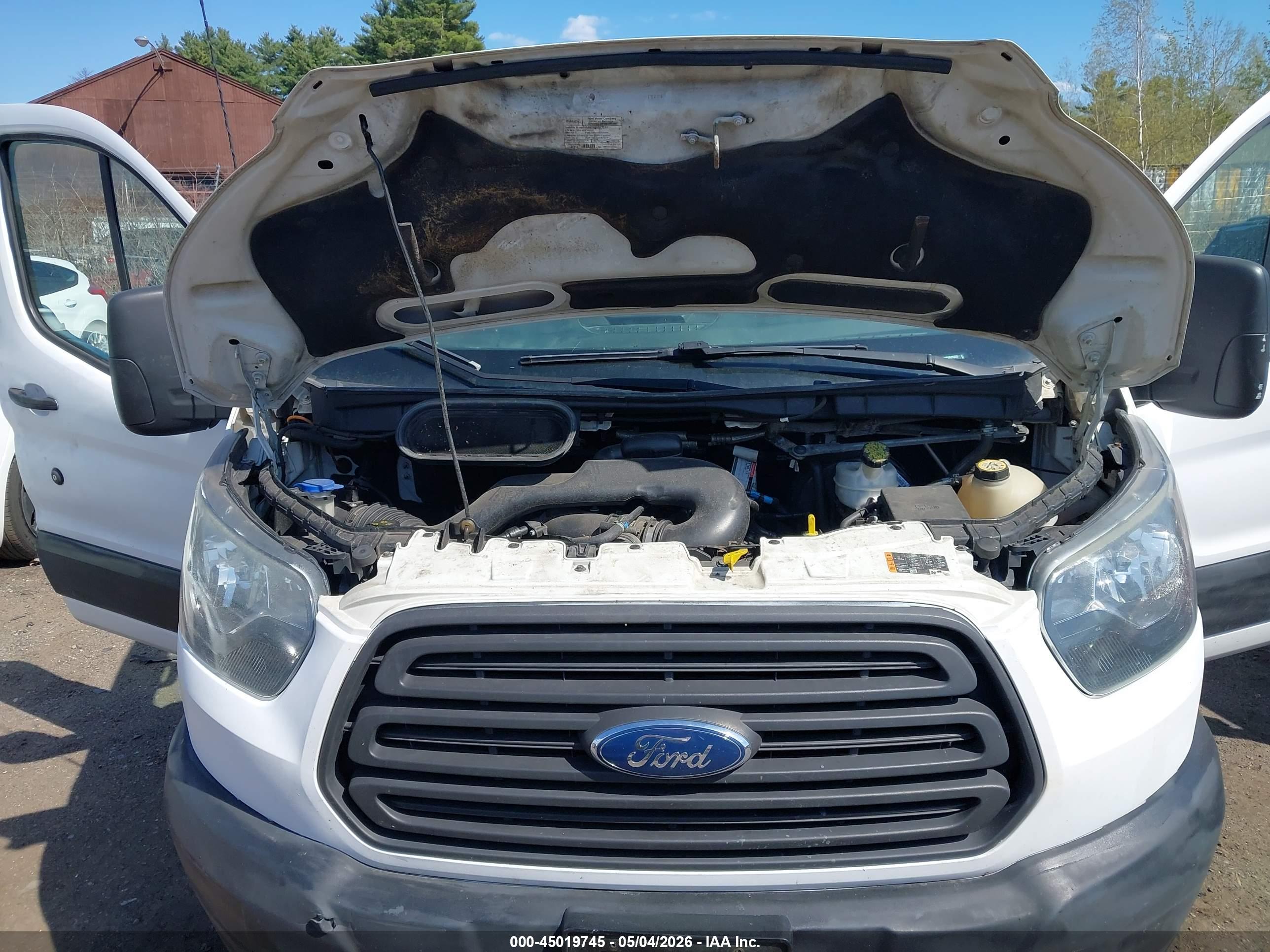 FORD TRANSIT-250 image 10