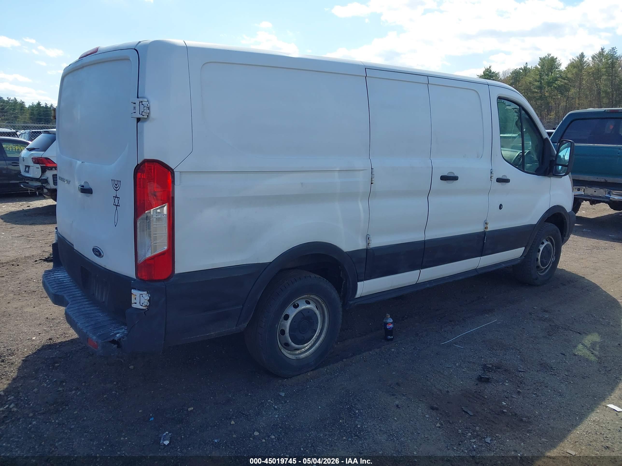 FORD TRANSIT-250 image 4