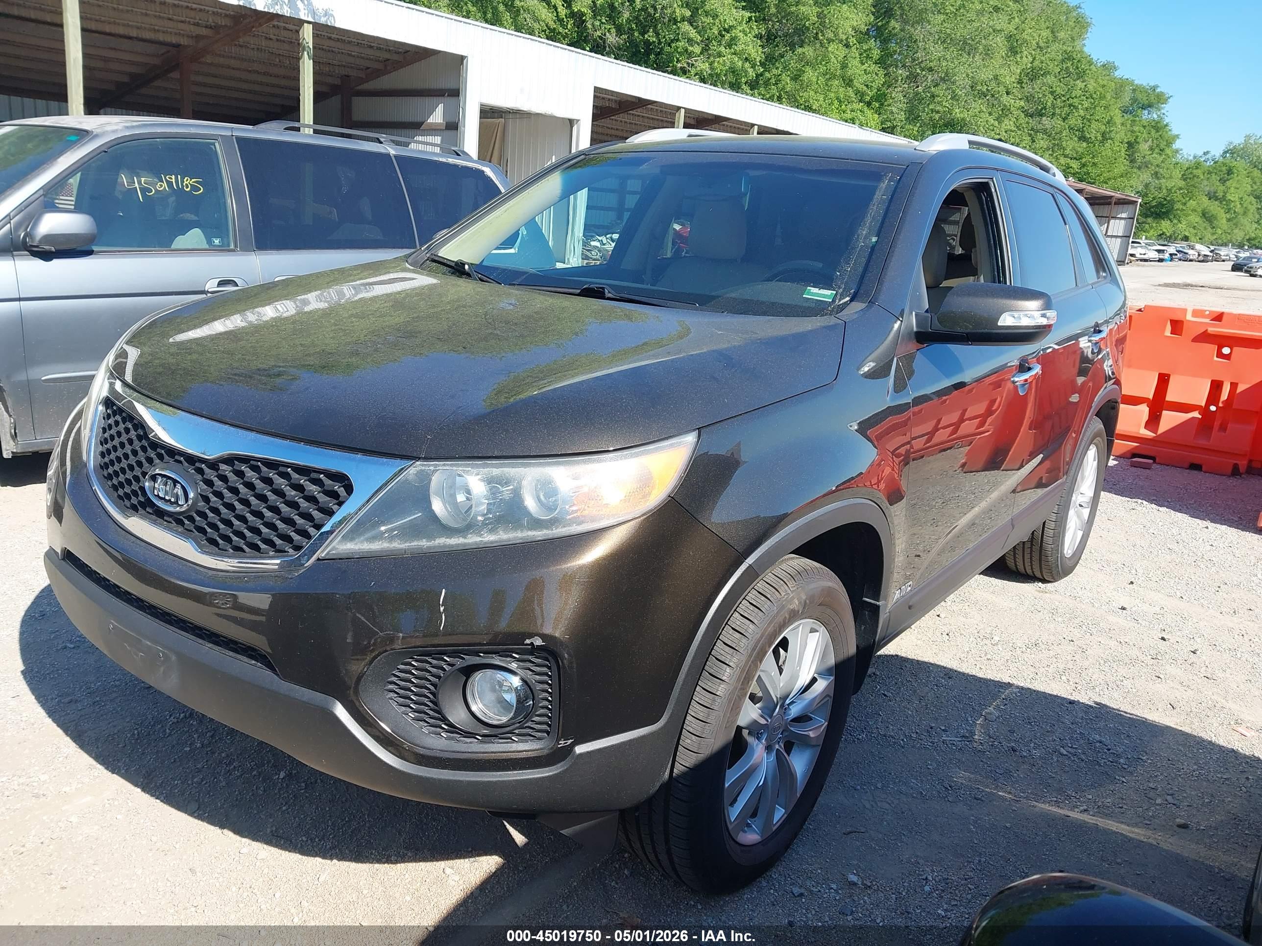 KIA SORENTO image 2
