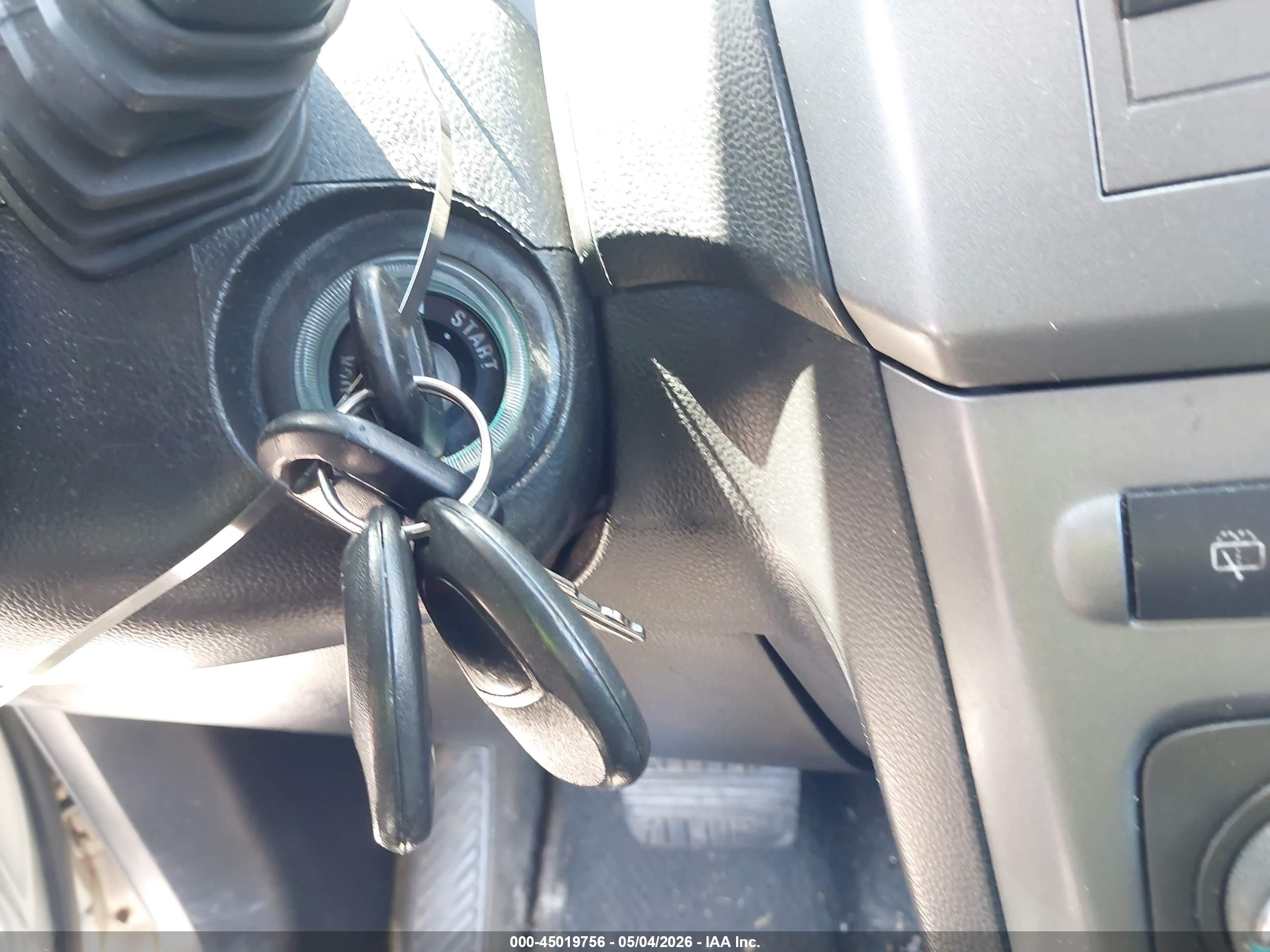 CHEVROLET CAPTIVA image 11