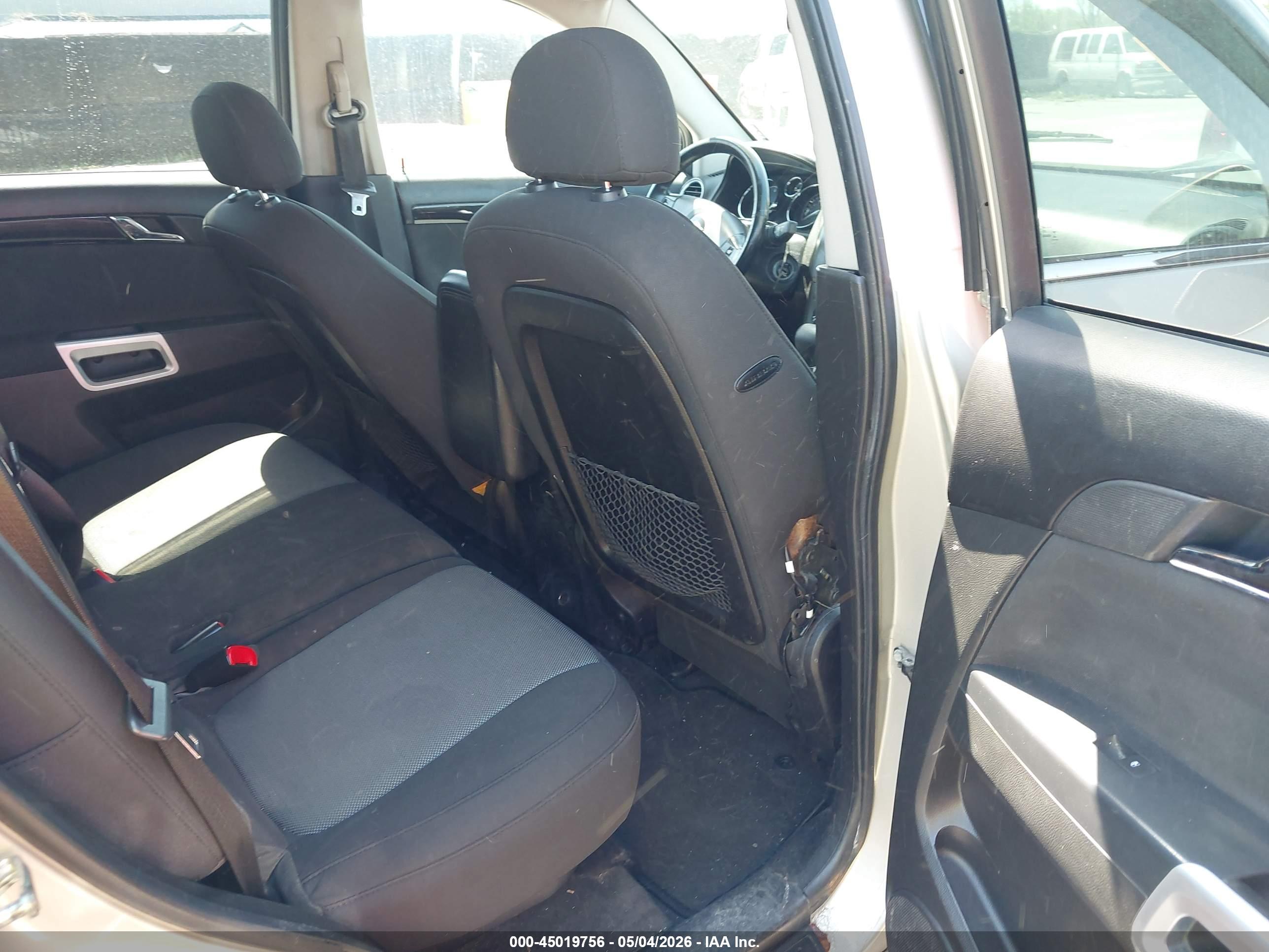 CHEVROLET CAPTIVA image 8