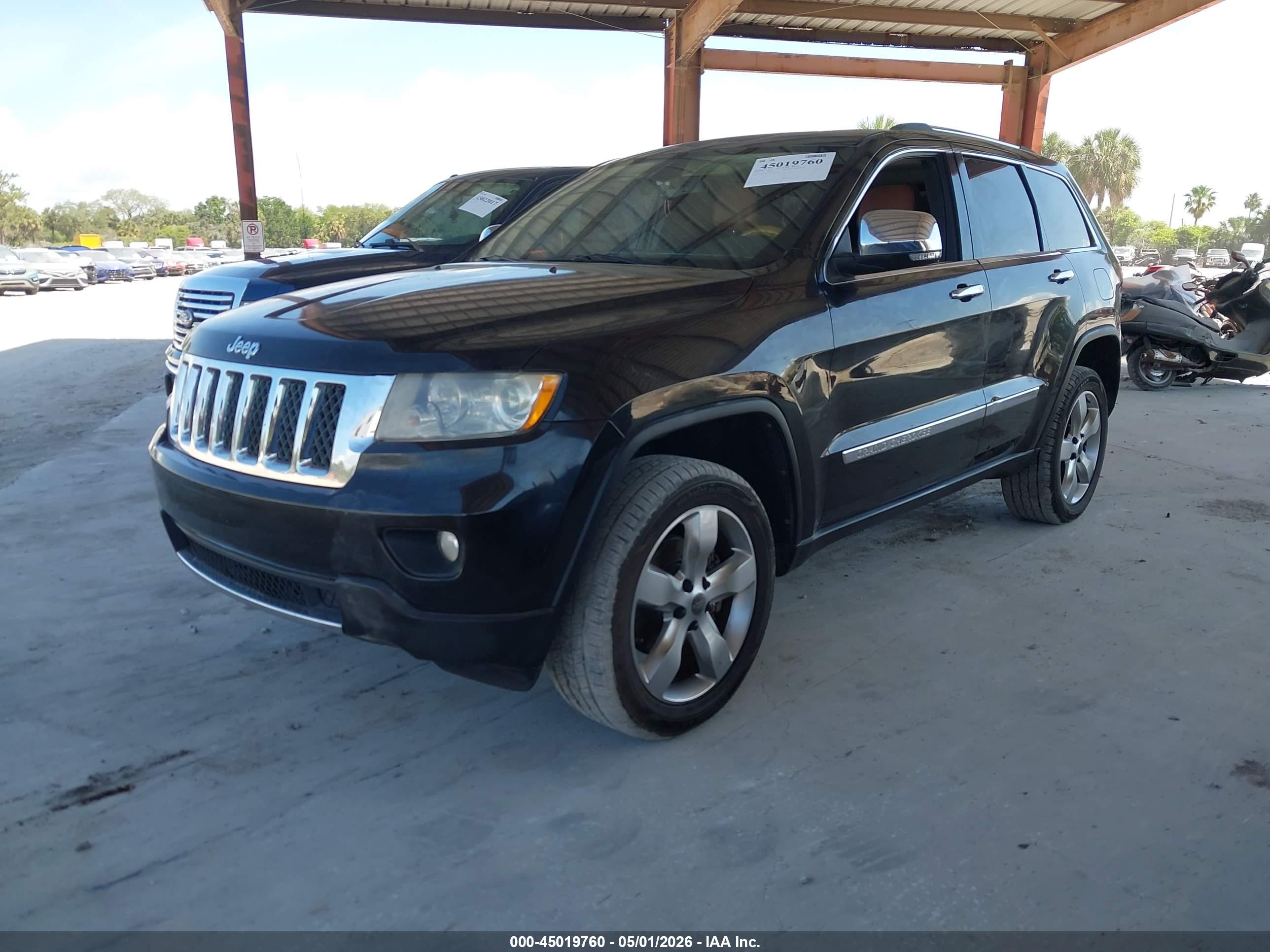 JEEP GRAND image 2