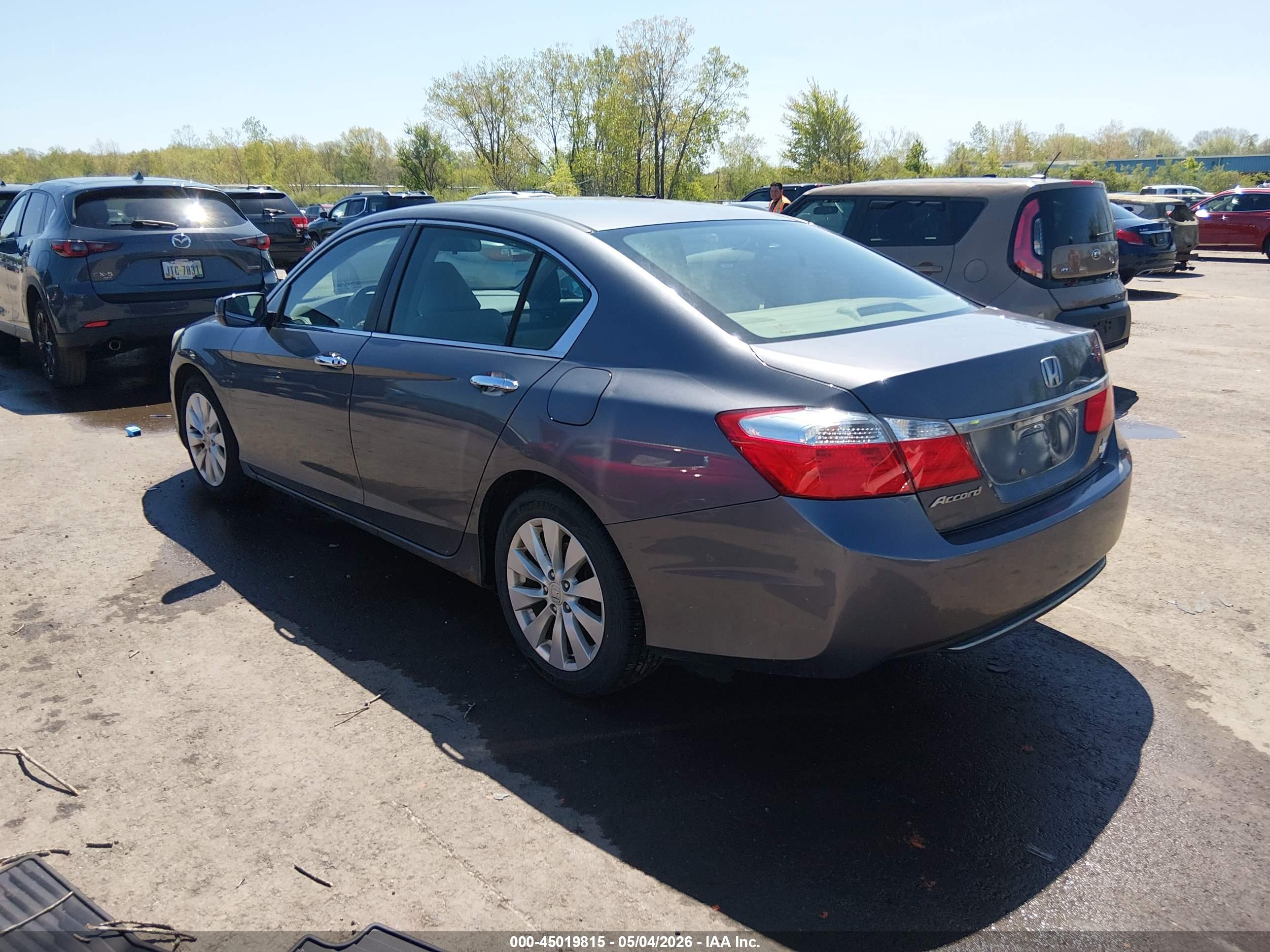 HONDA ACCORD image 3