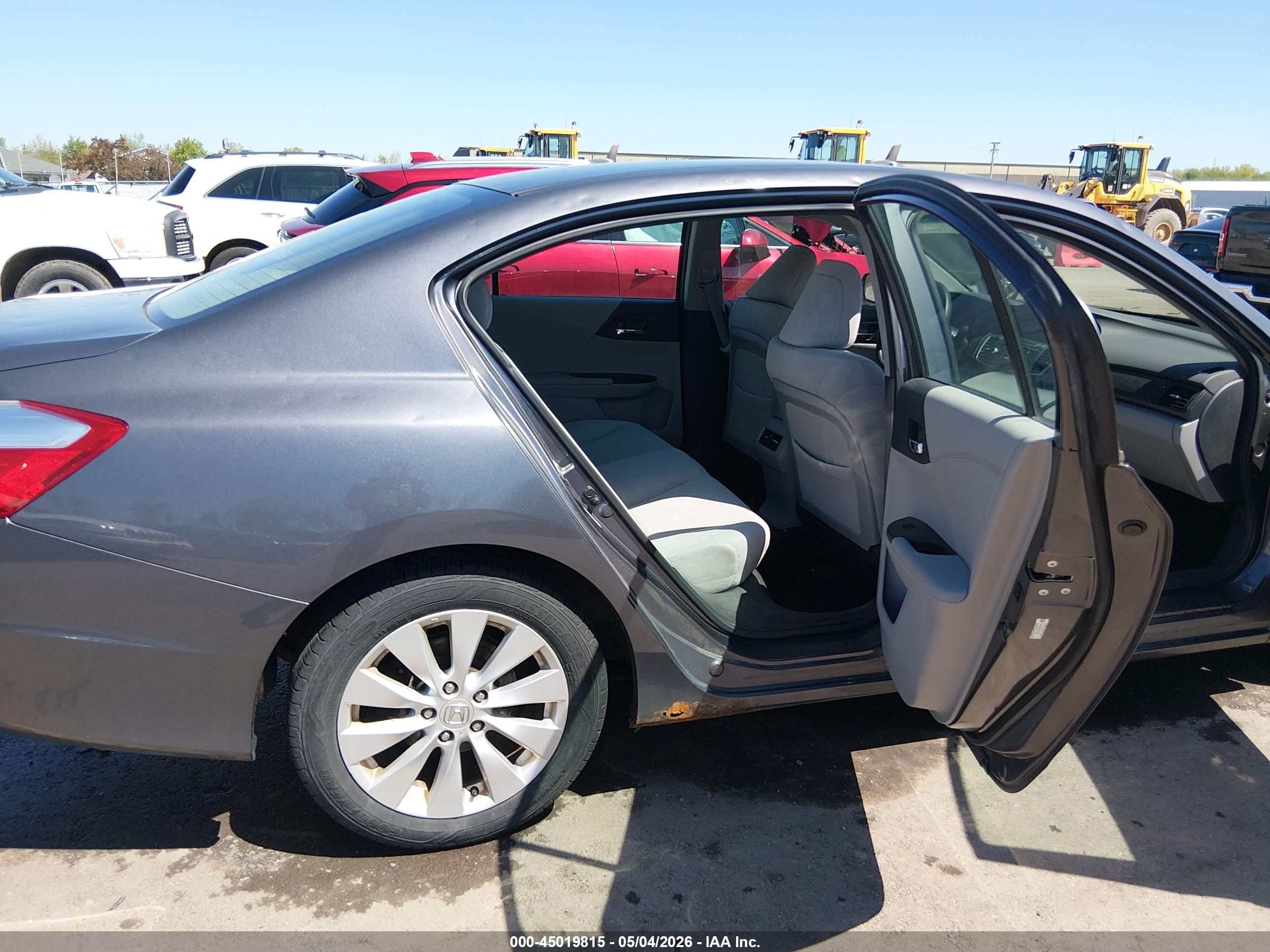 HONDA ACCORD image 8