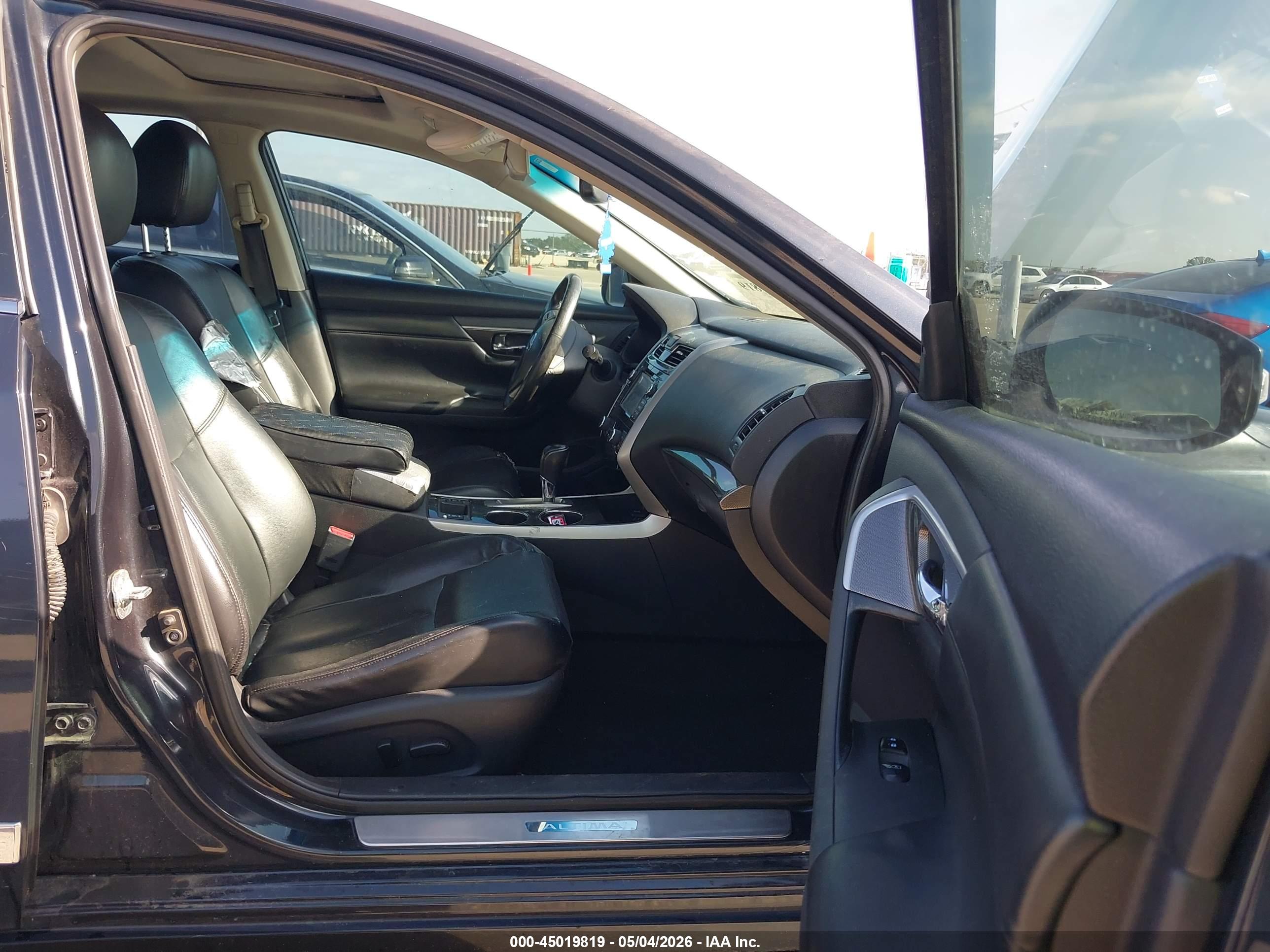 NISSAN ALTIMA image 5