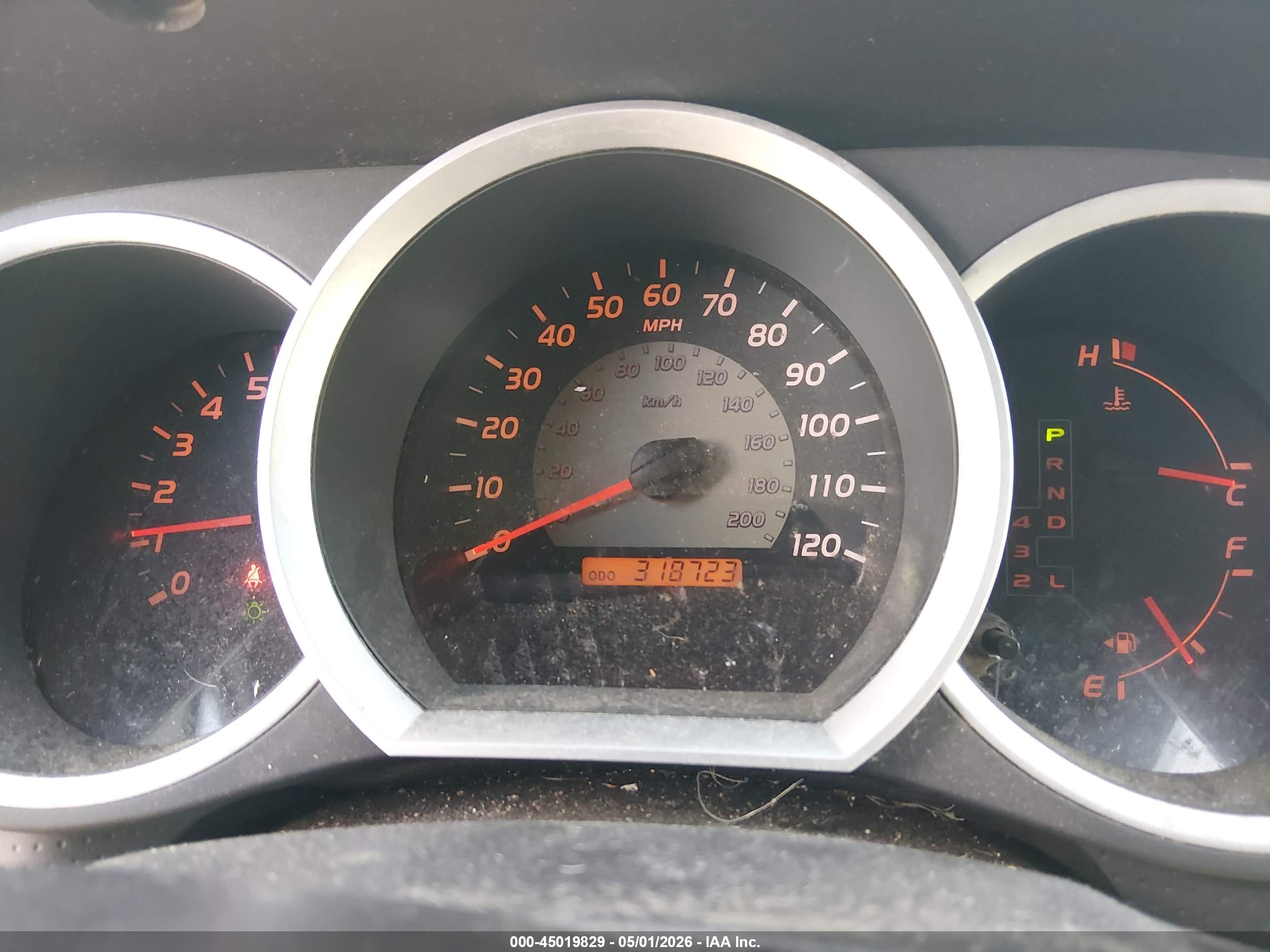 TOYOTA TACOMA image 7