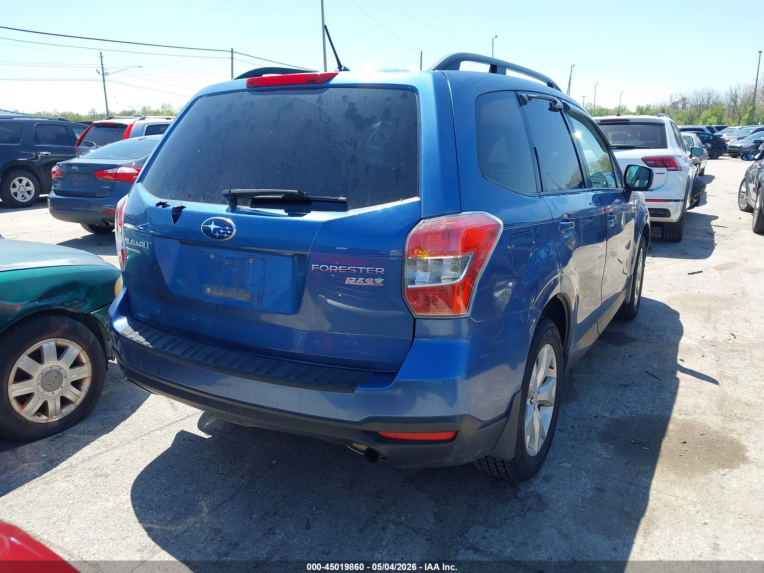 SUBARU FORESTER image 4