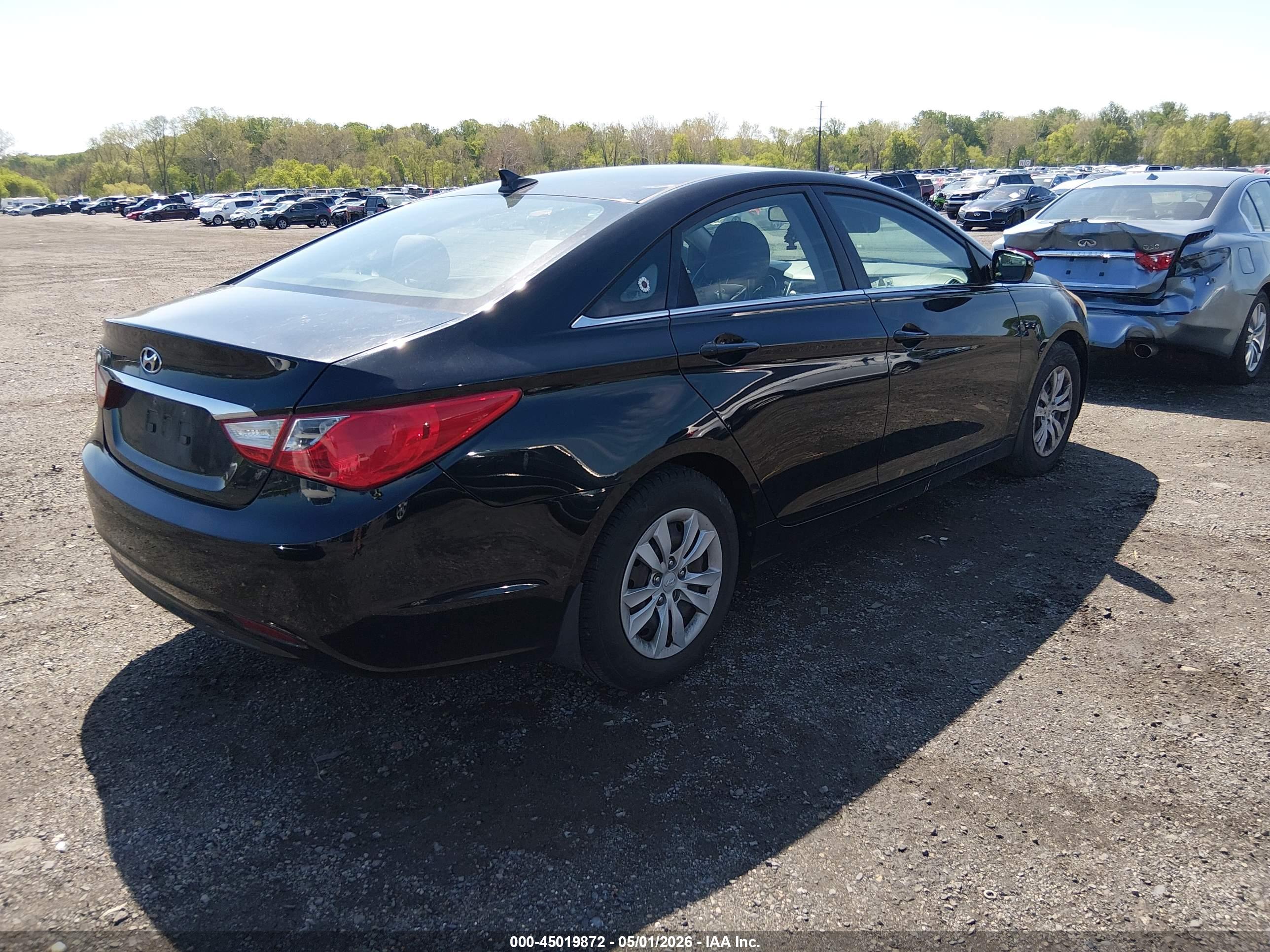 HYUNDAI SONATA image 4
