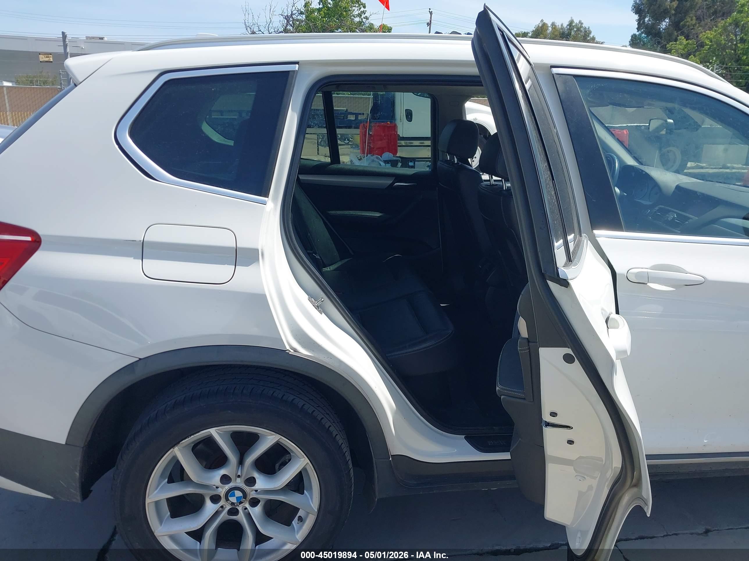 BMW X3 image 8