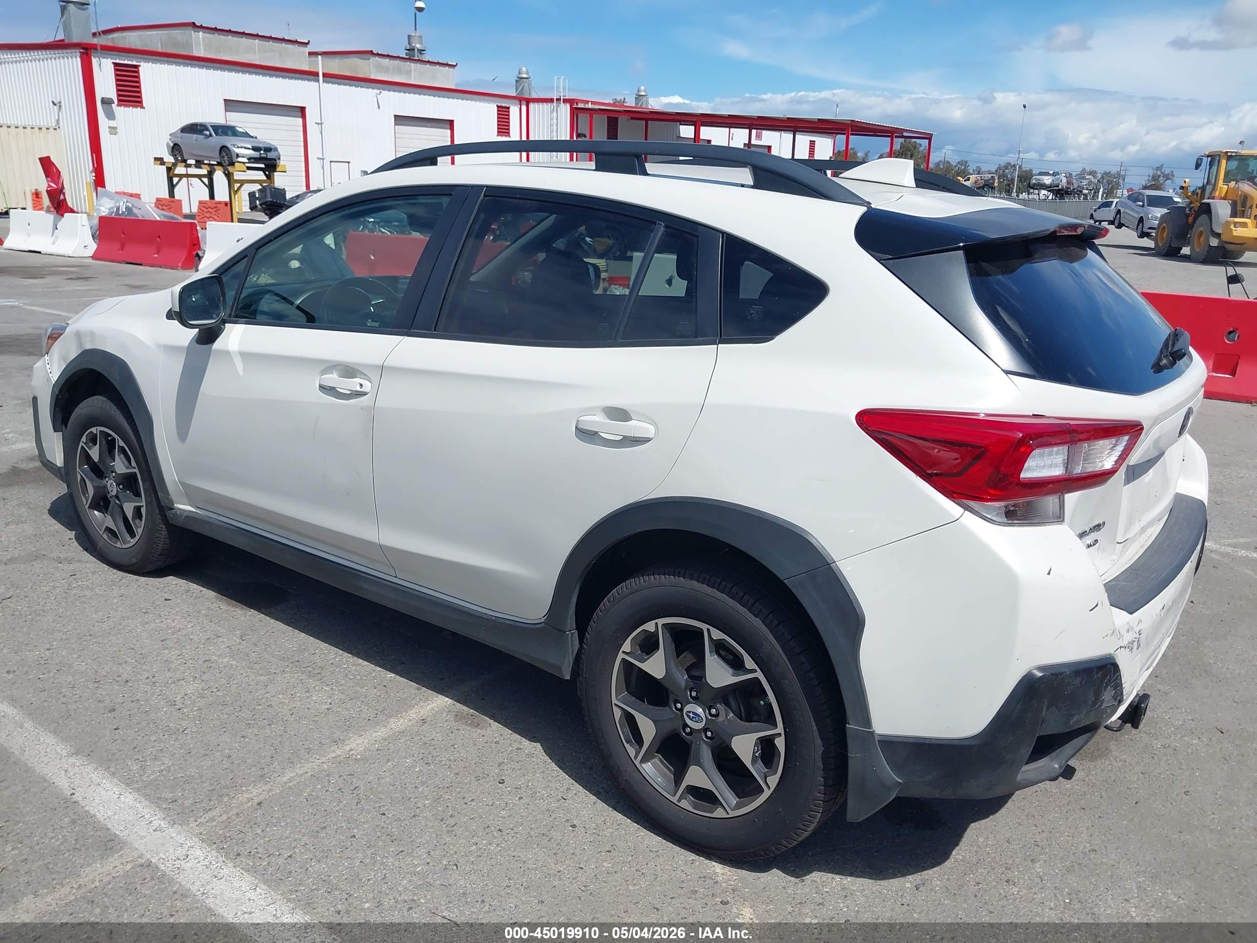 SUBARU CROSSTREK image 3