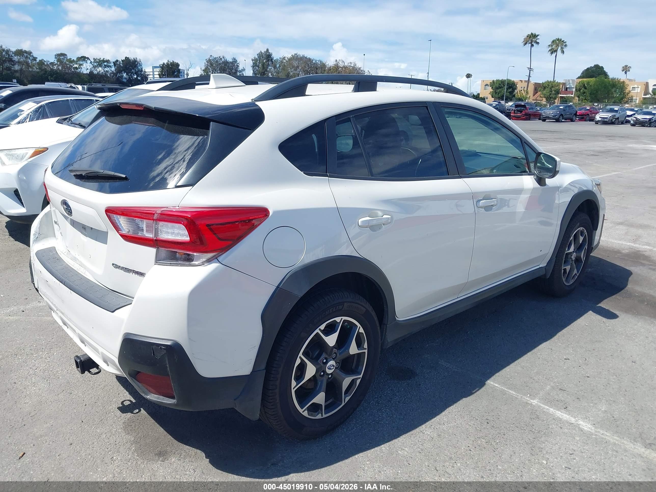 SUBARU CROSSTREK image 4