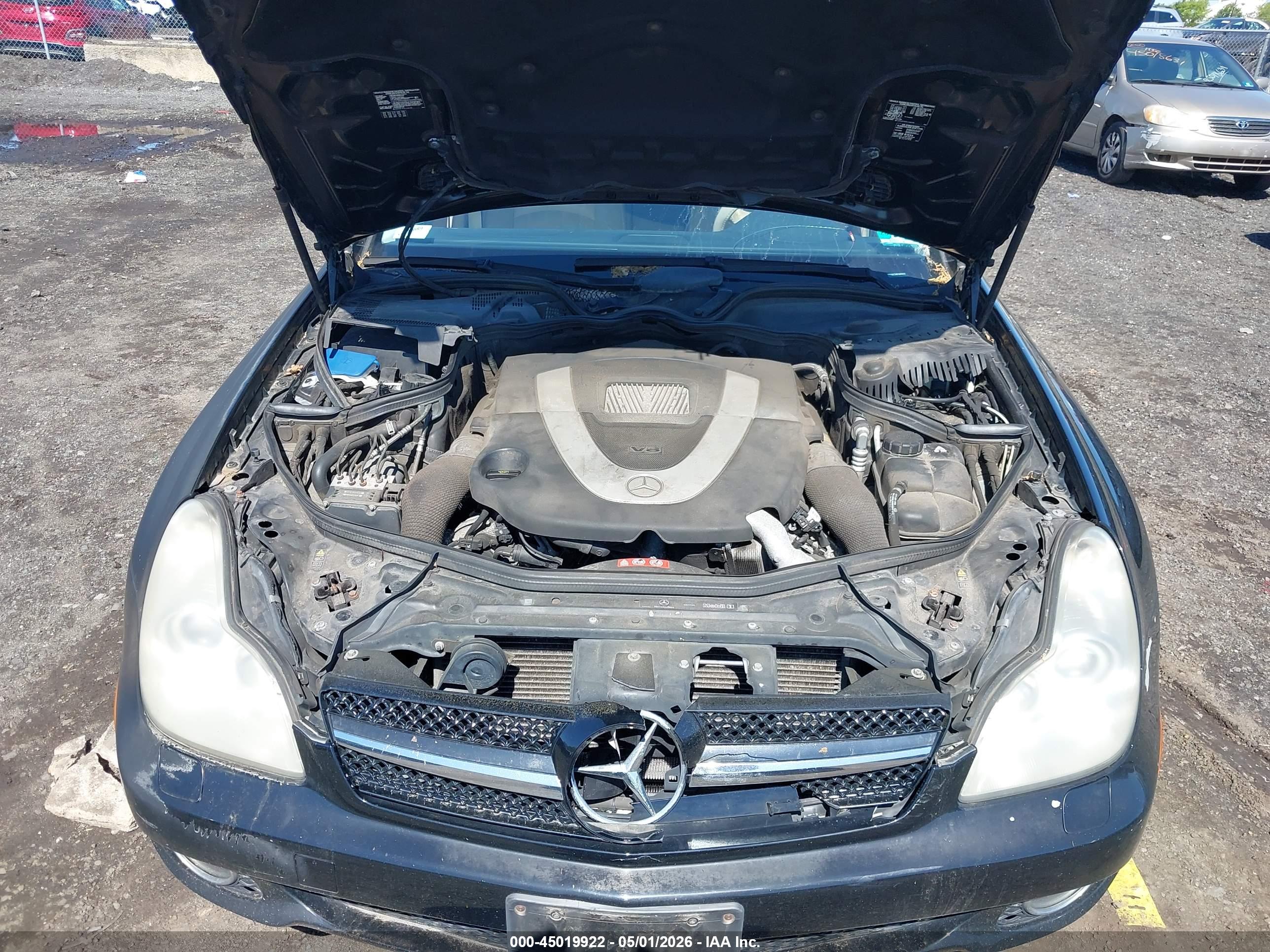 MERCEDES-BENZ CLS image 10