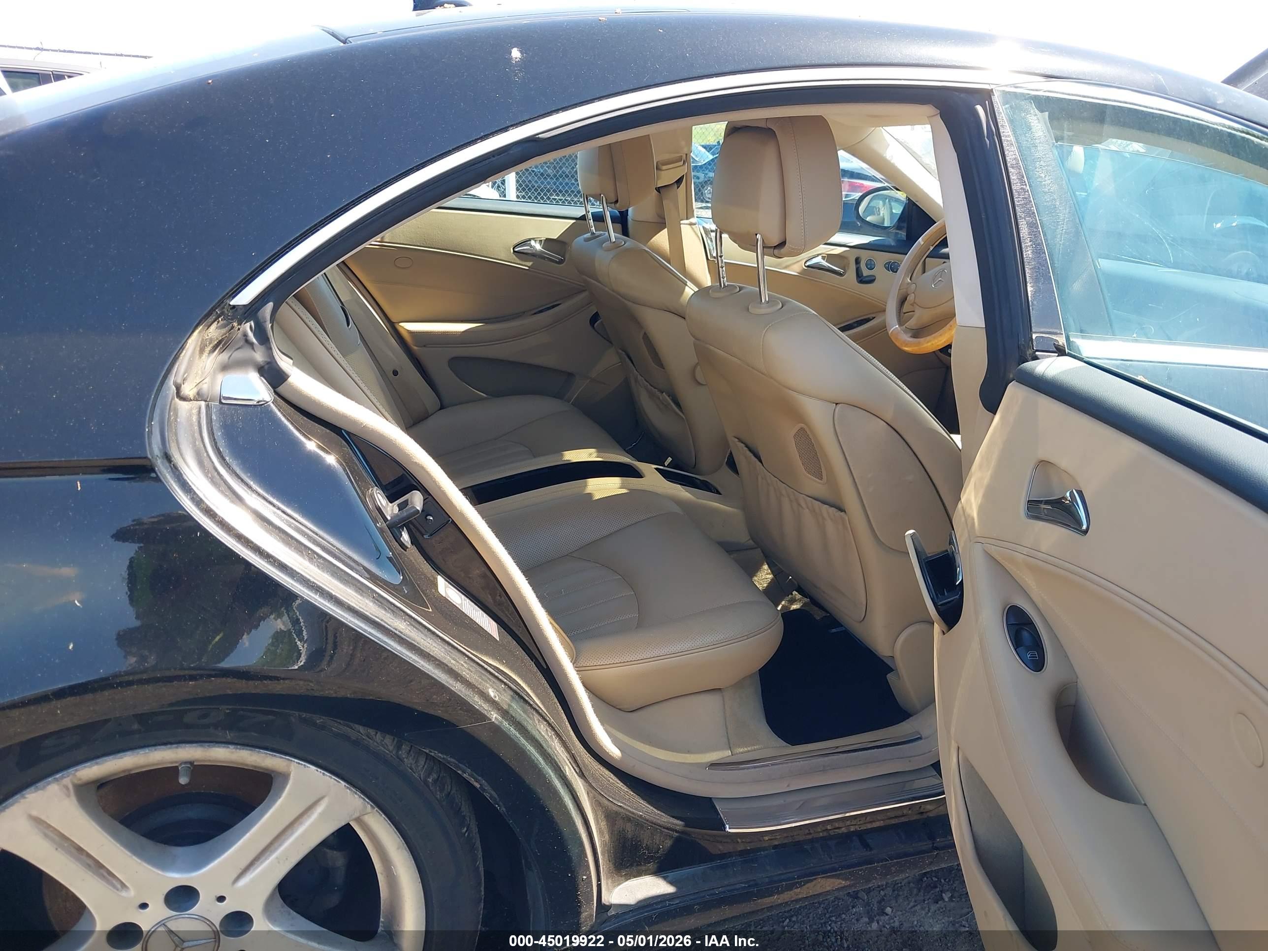 MERCEDES-BENZ CLS image 8