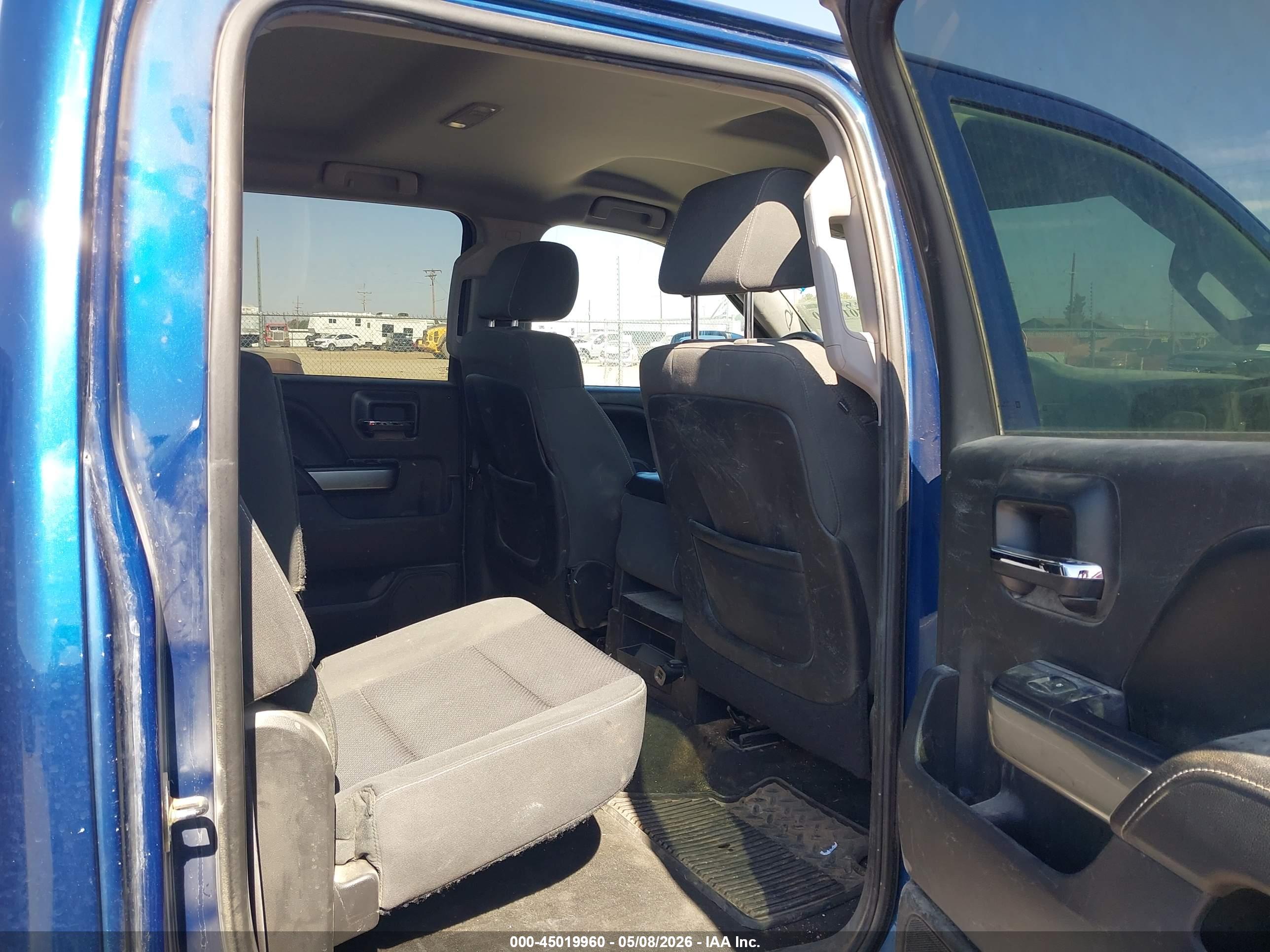 CHEVROLET SILVERADO image 8
