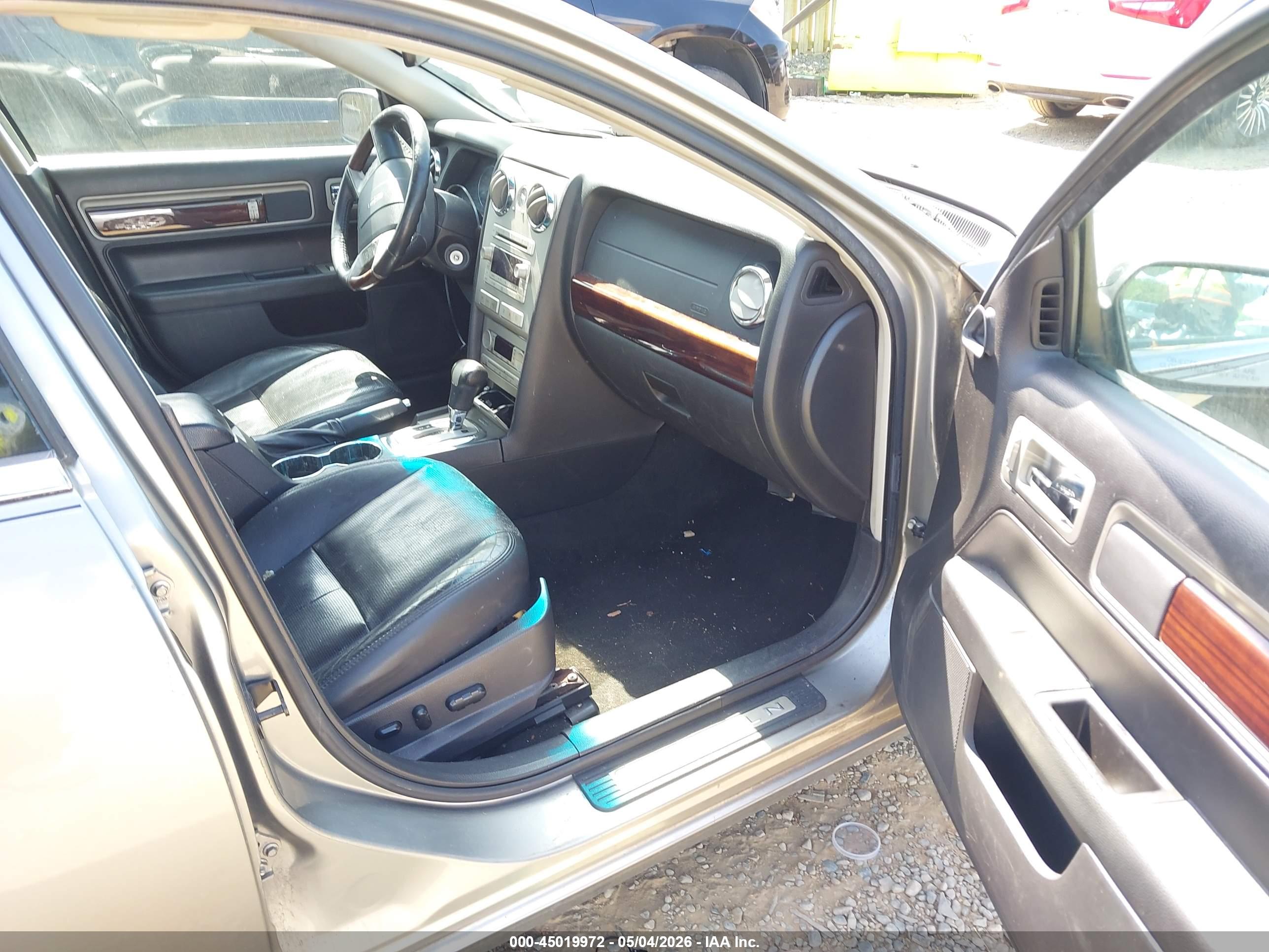 LINCOLN MKZ image 5