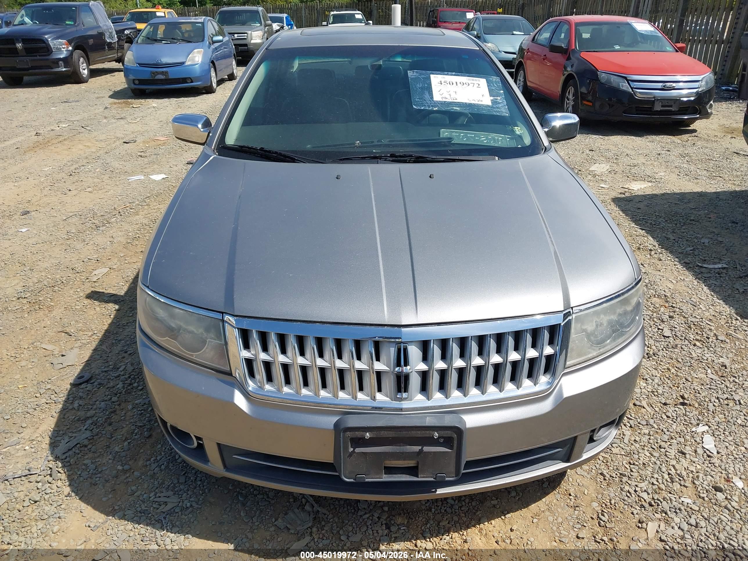 LINCOLN MKZ image 6