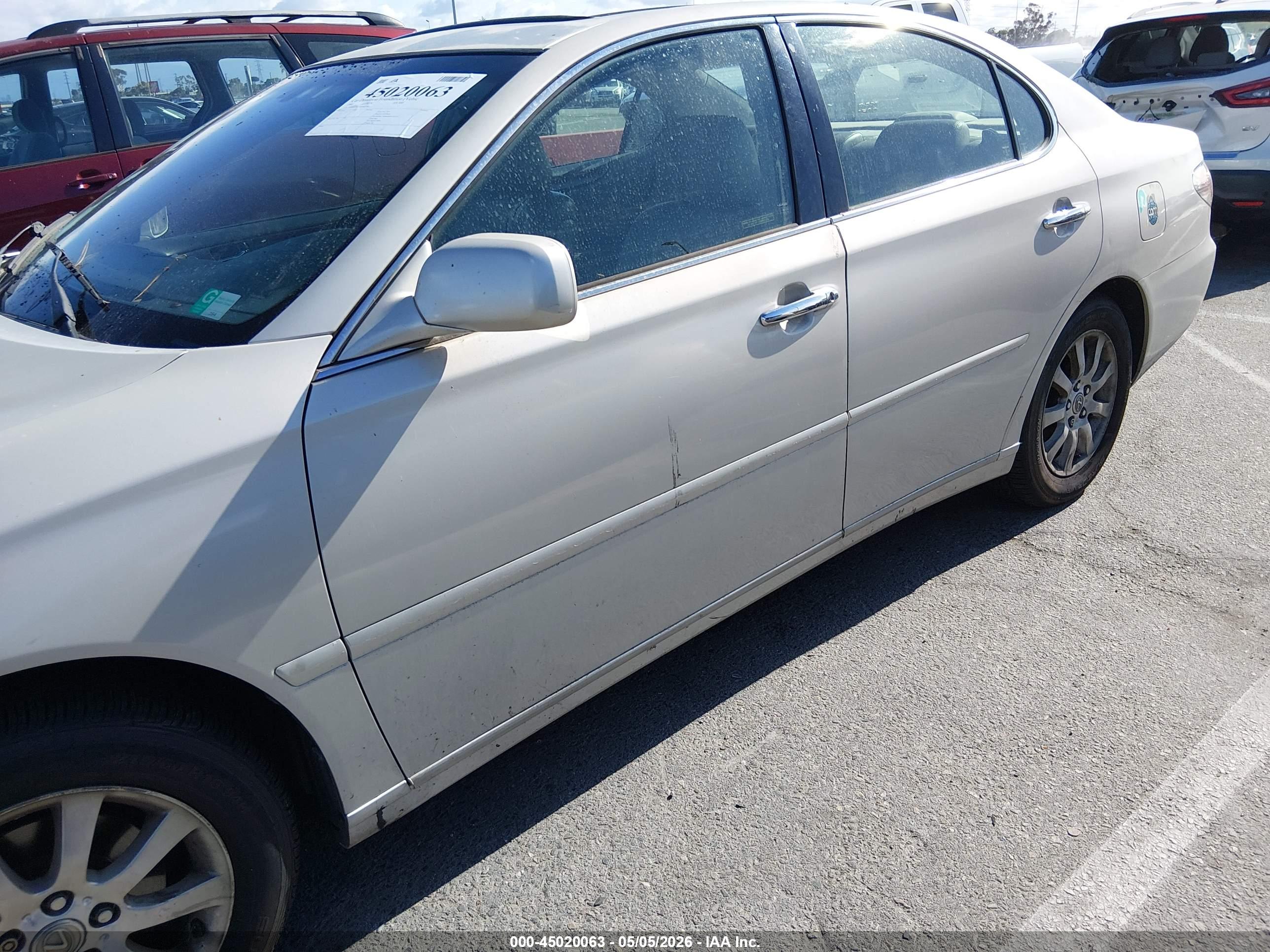 LEXUS ES image 6
