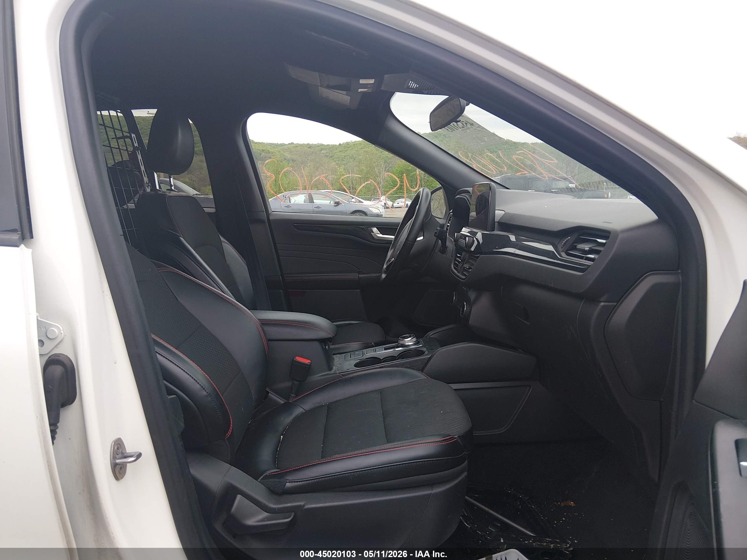 FORD ESCAPE image 5