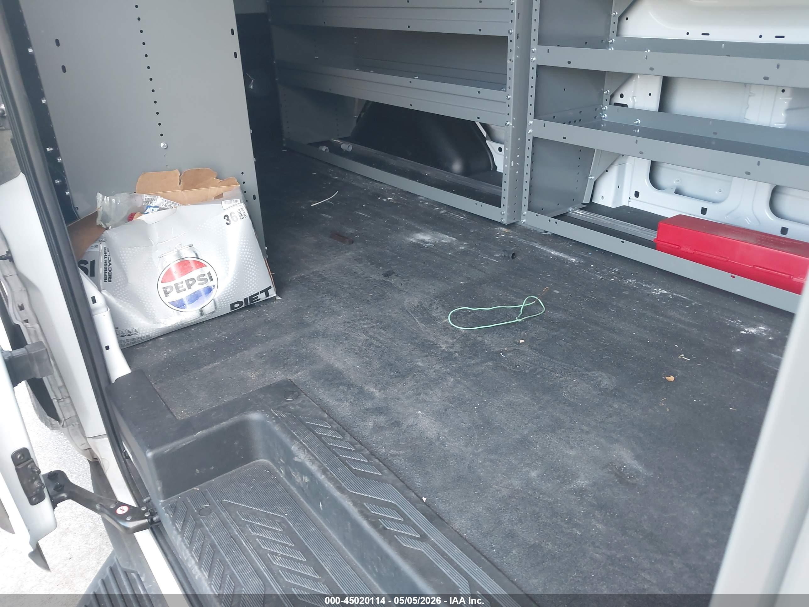 FORD TRANSIT-150 image 8