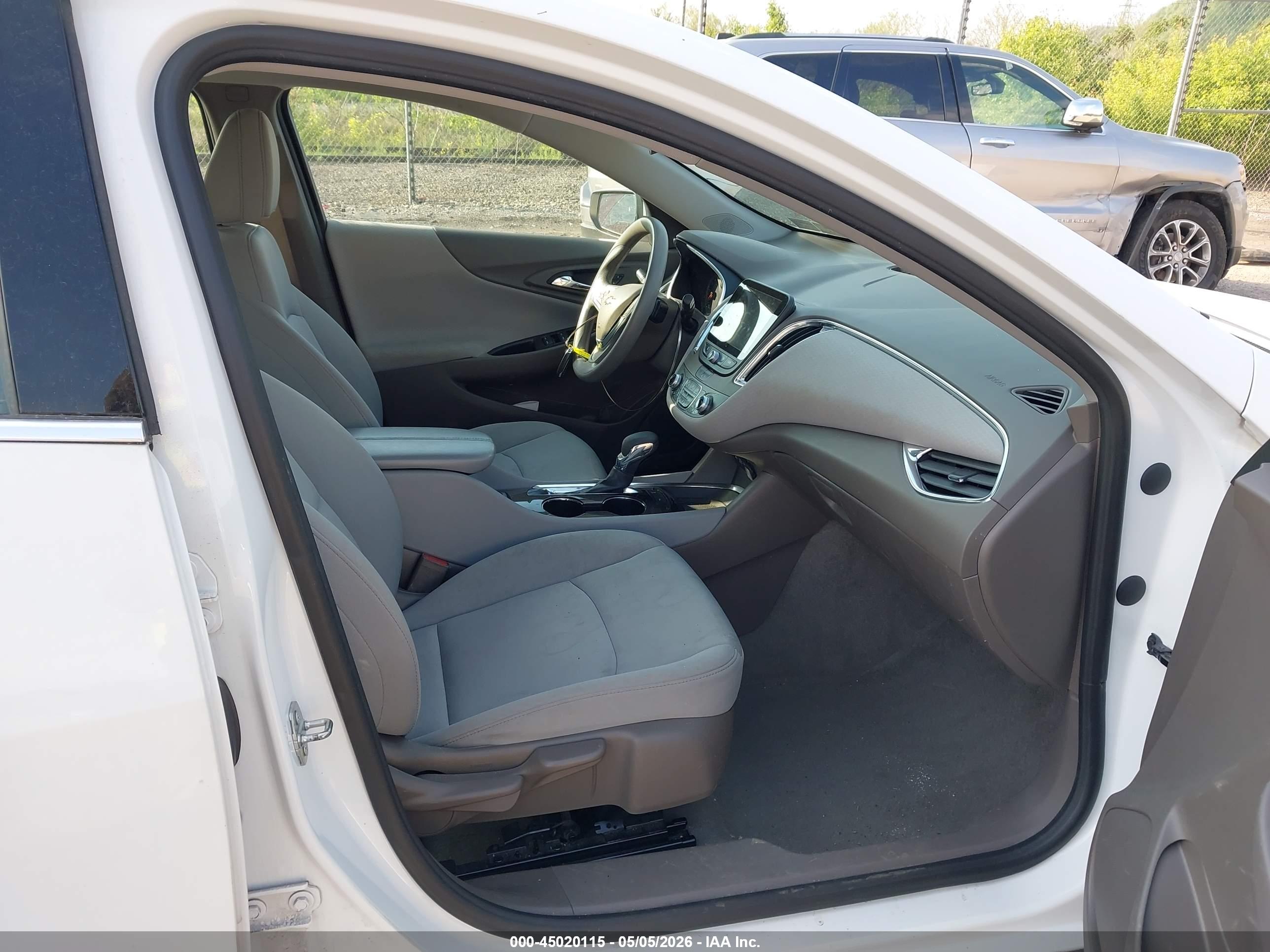 CHEVROLET MALIBU image 5