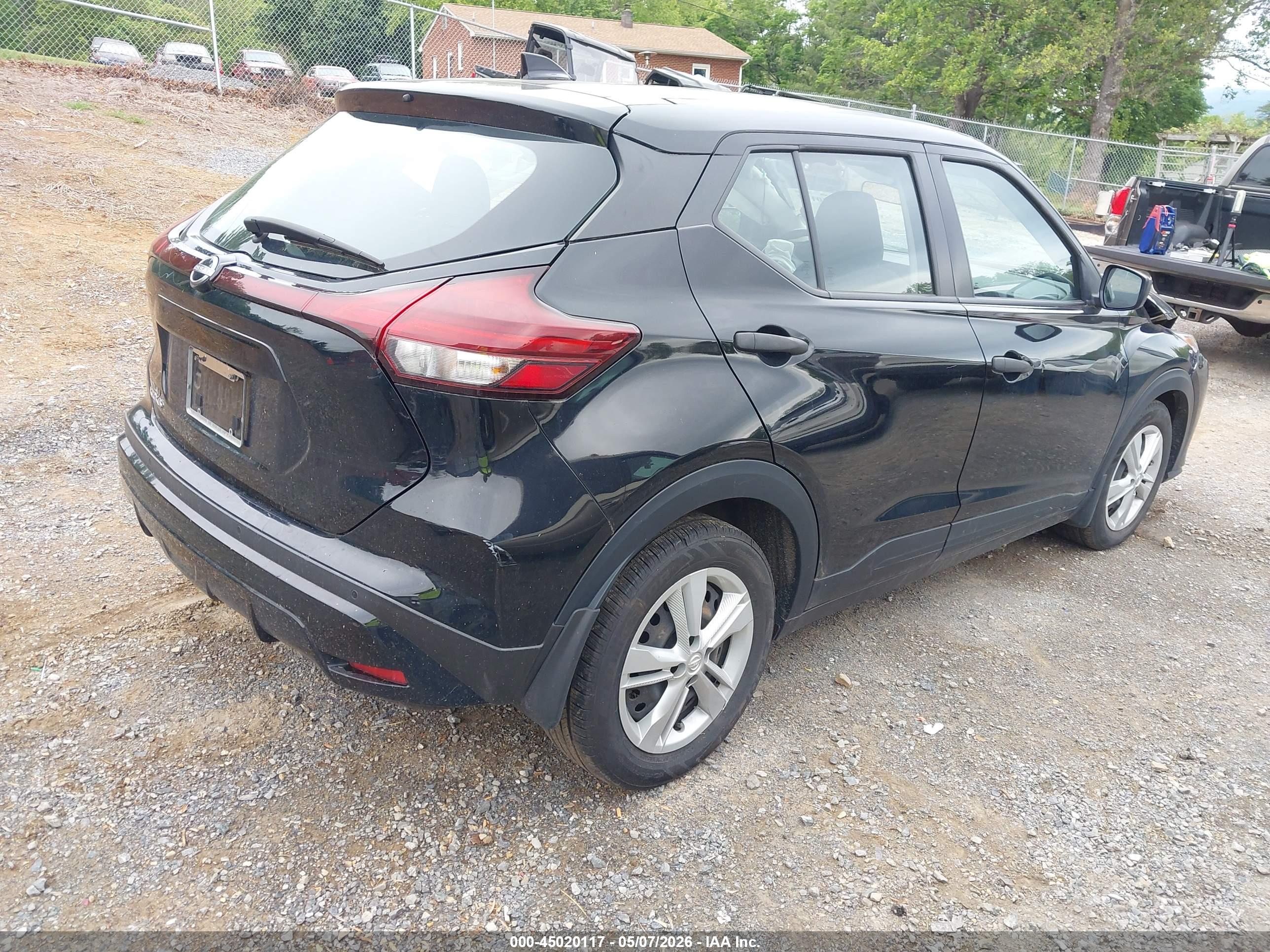 NISSAN KICKS image 4