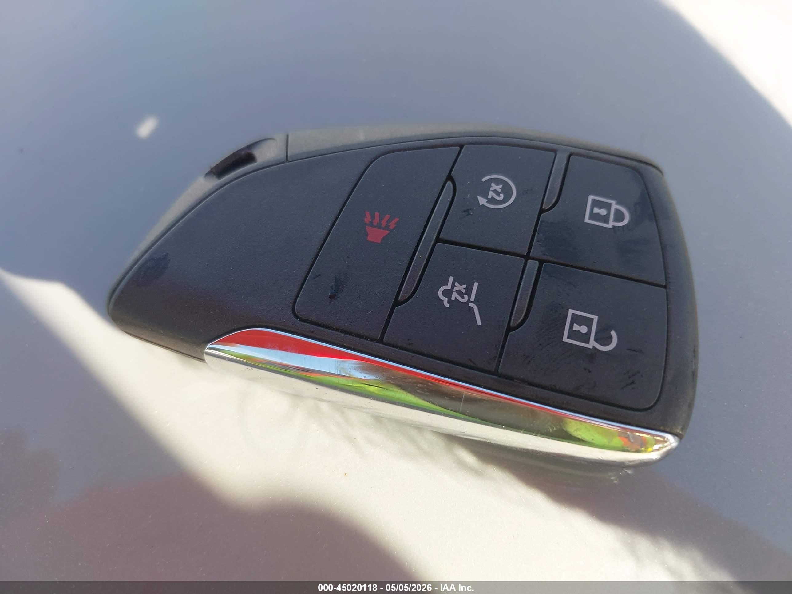 CHEVROLET EQUINOX image 11