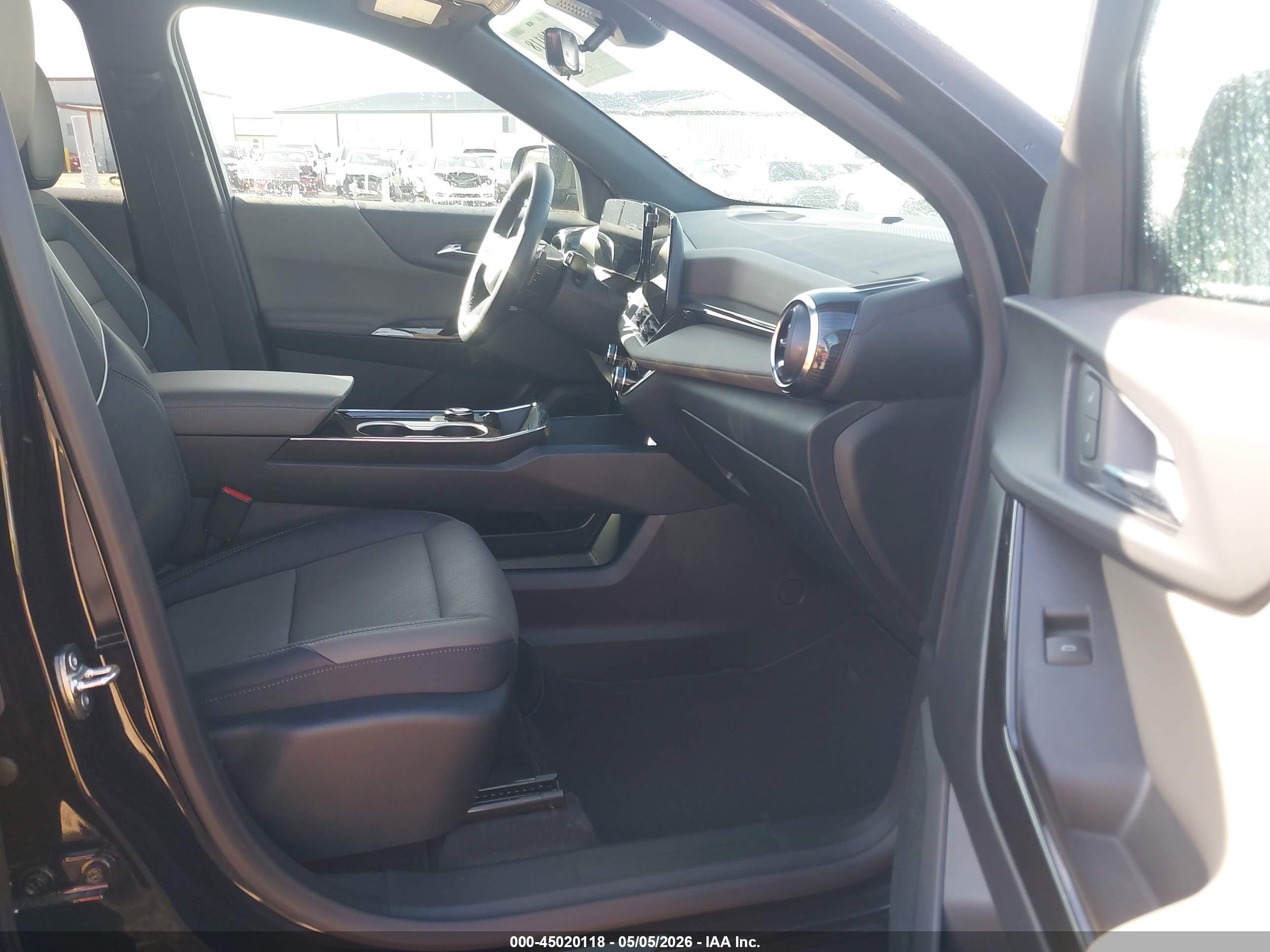 CHEVROLET EQUINOX image 5