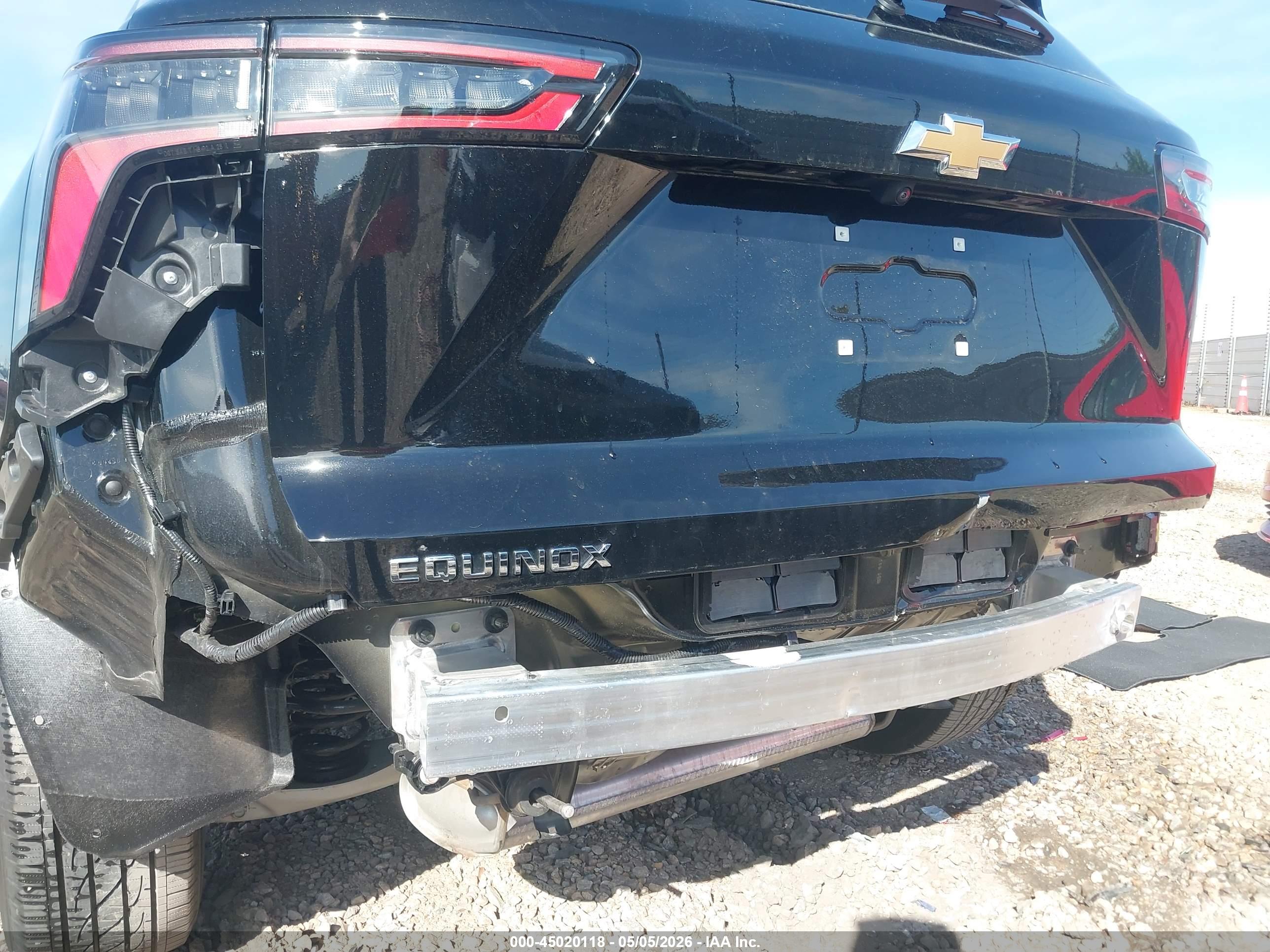 CHEVROLET EQUINOX image 6