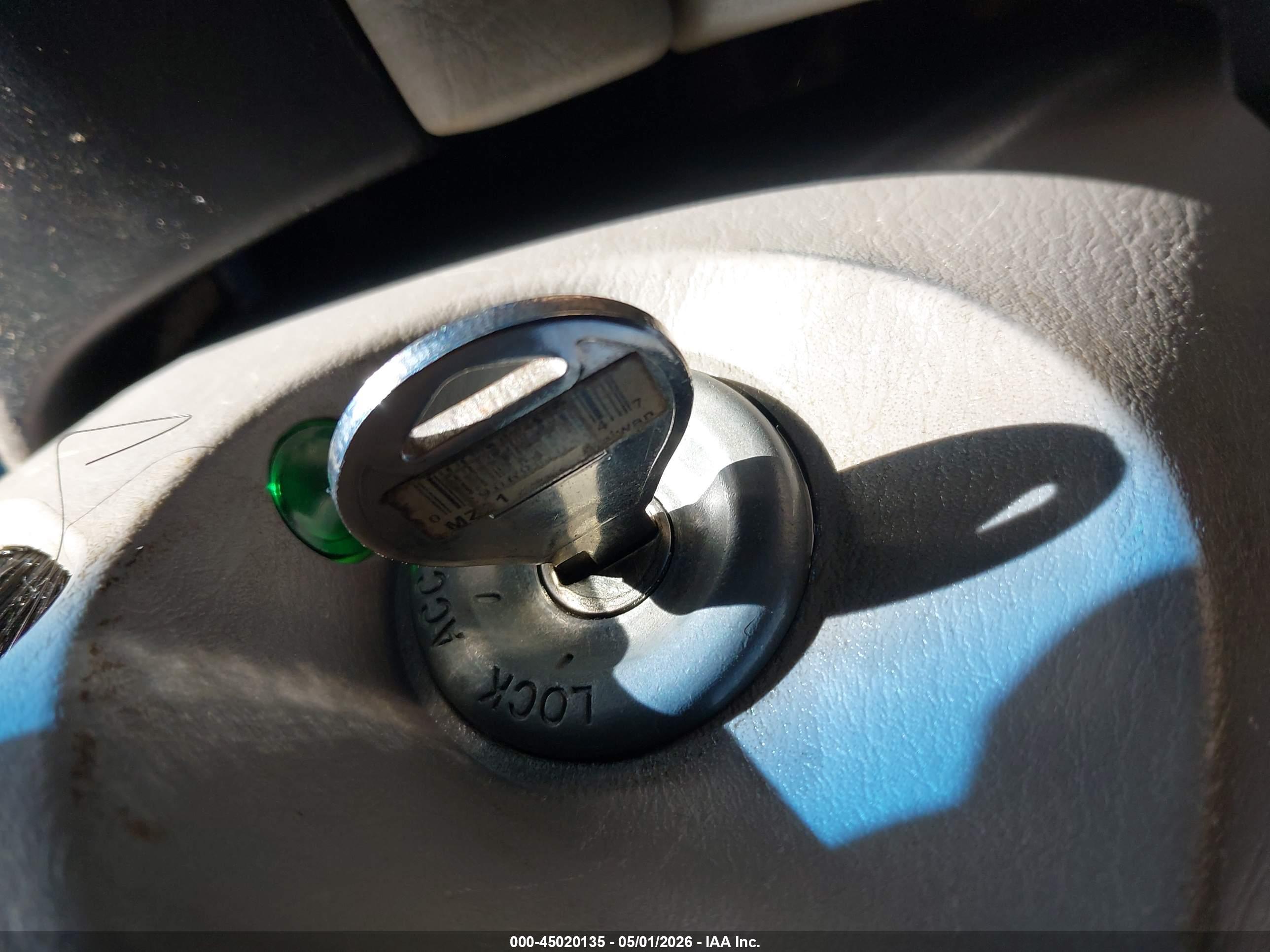 MAZDA MPV image 11