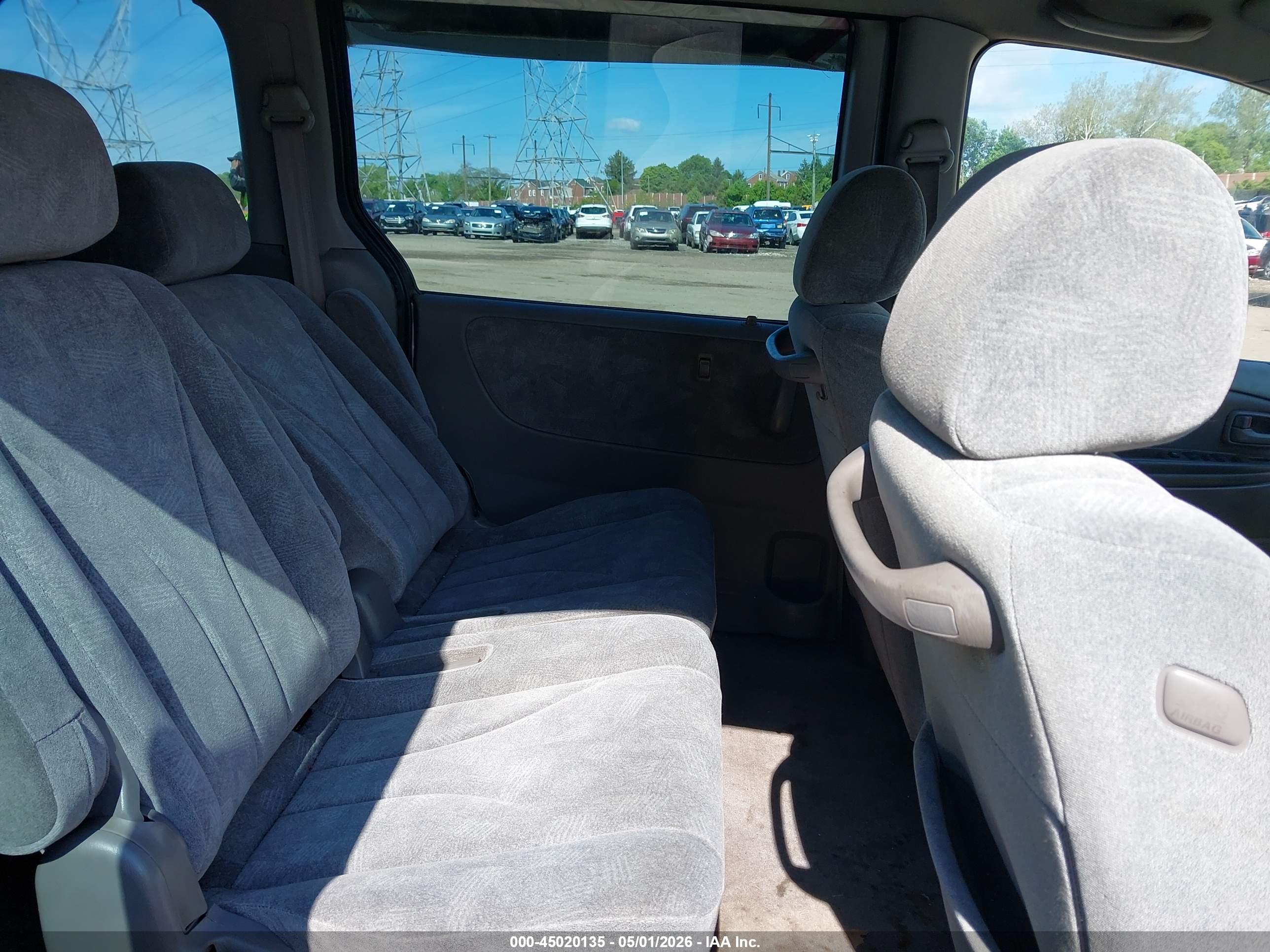 MAZDA MPV image 8