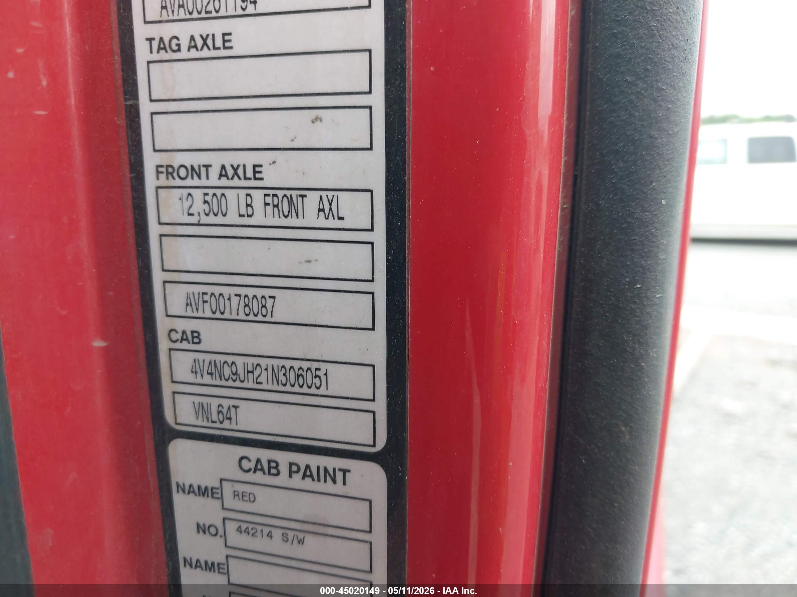 VOLVO VN image 9