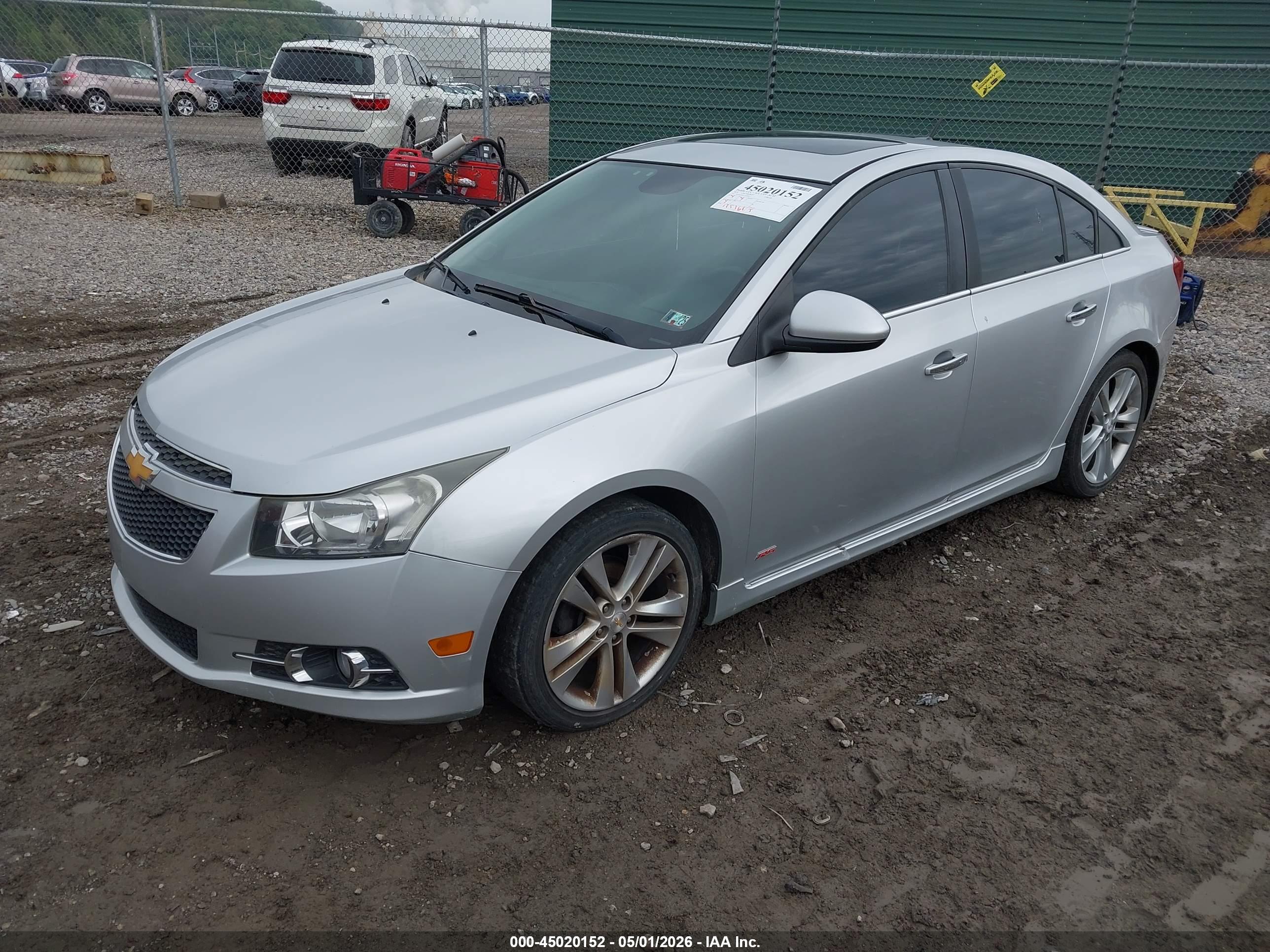 CHEVROLET CRUZE image 2