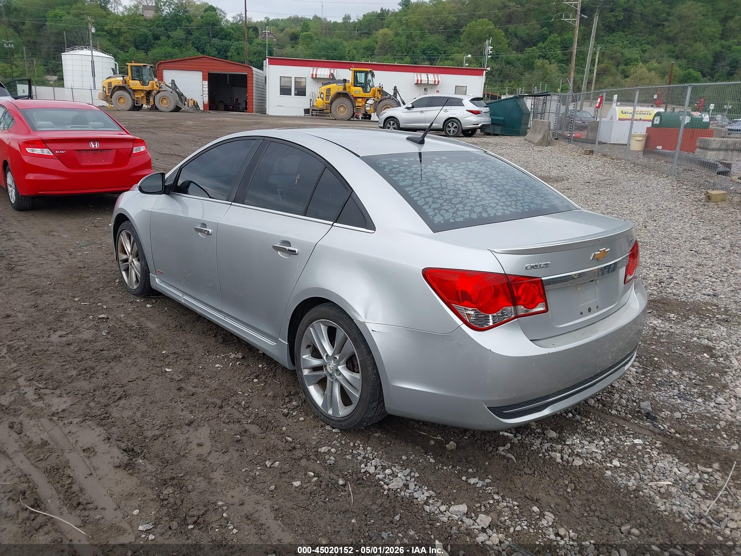CHEVROLET CRUZE image 3