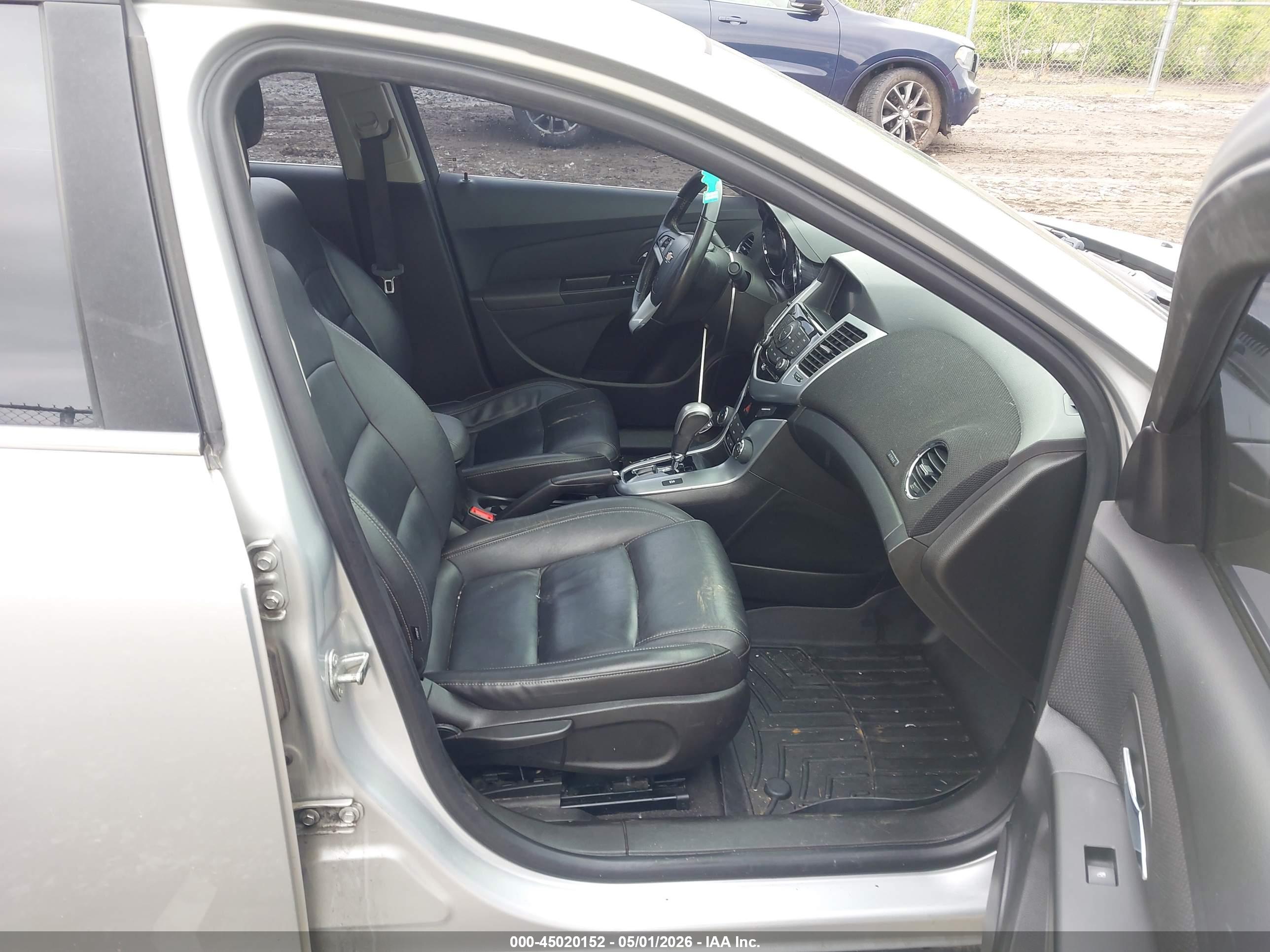 CHEVROLET CRUZE image 5