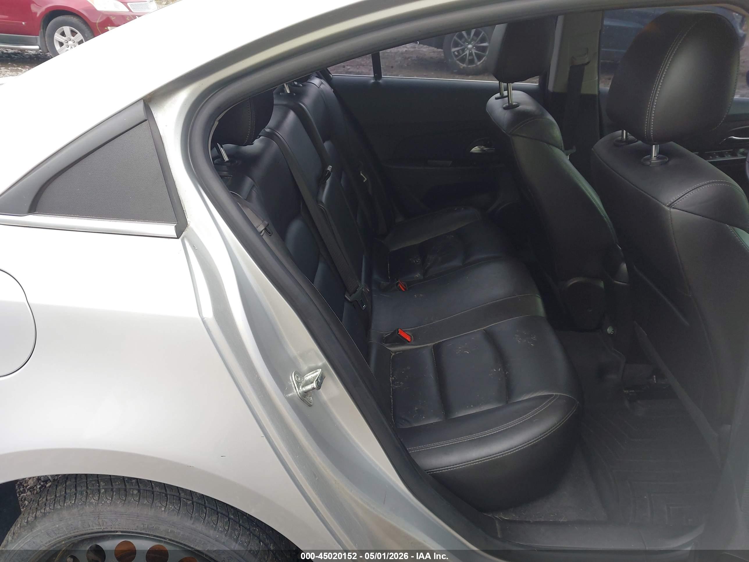 CHEVROLET CRUZE image 8