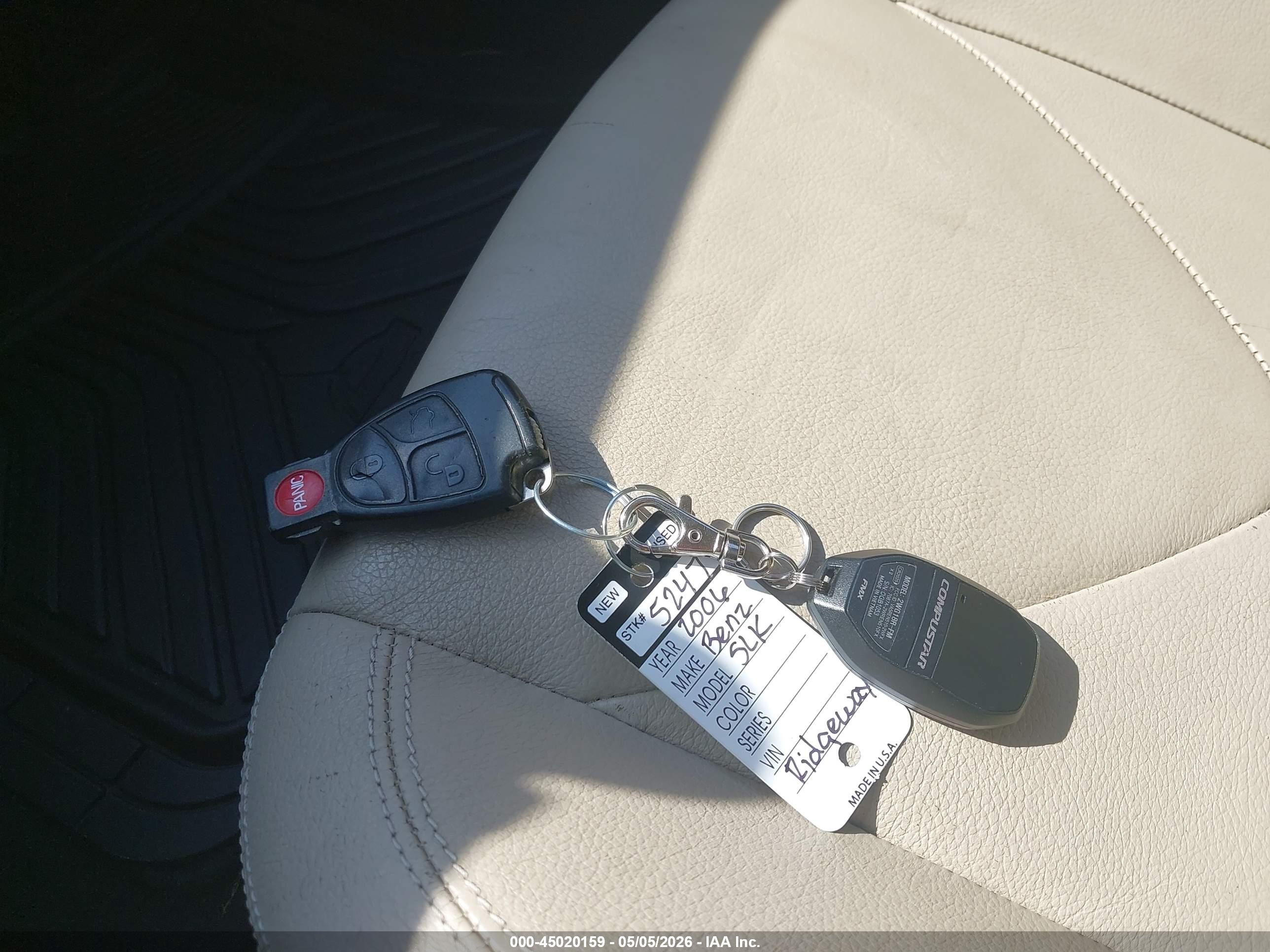 MERCEDES-BENZ SLK image 11