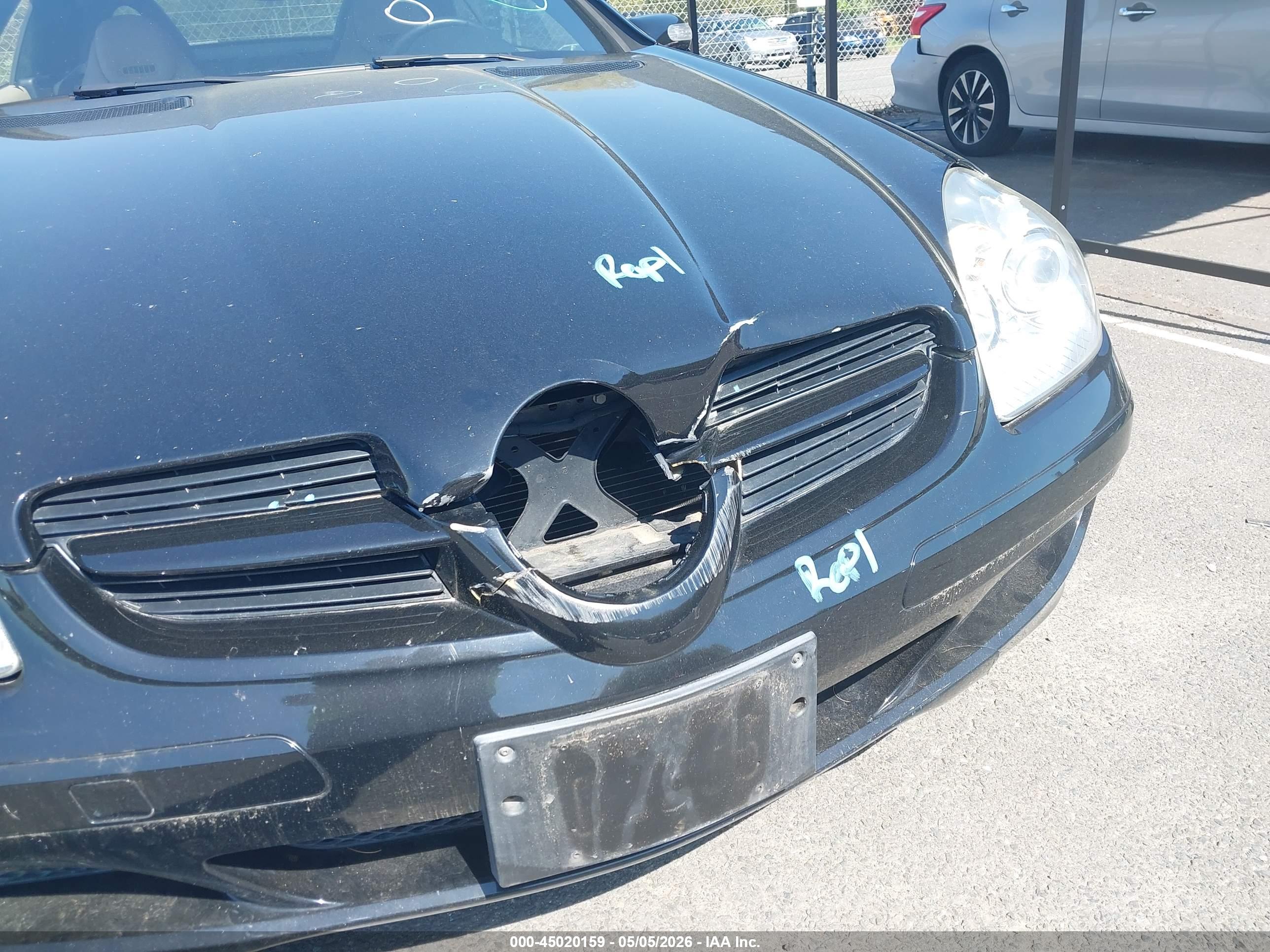 MERCEDES-BENZ SLK image 6