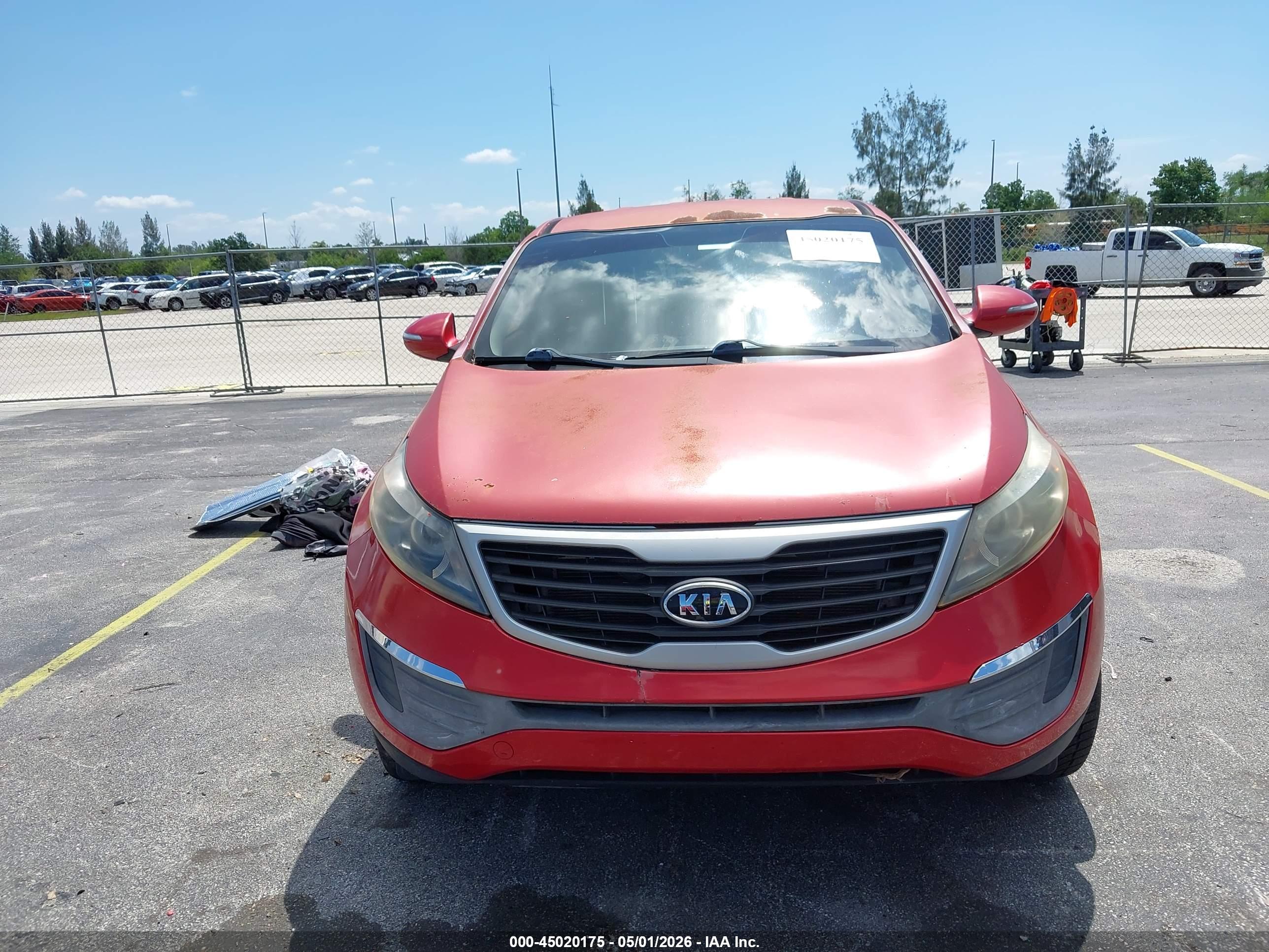 KIA SPORTAGE image 6