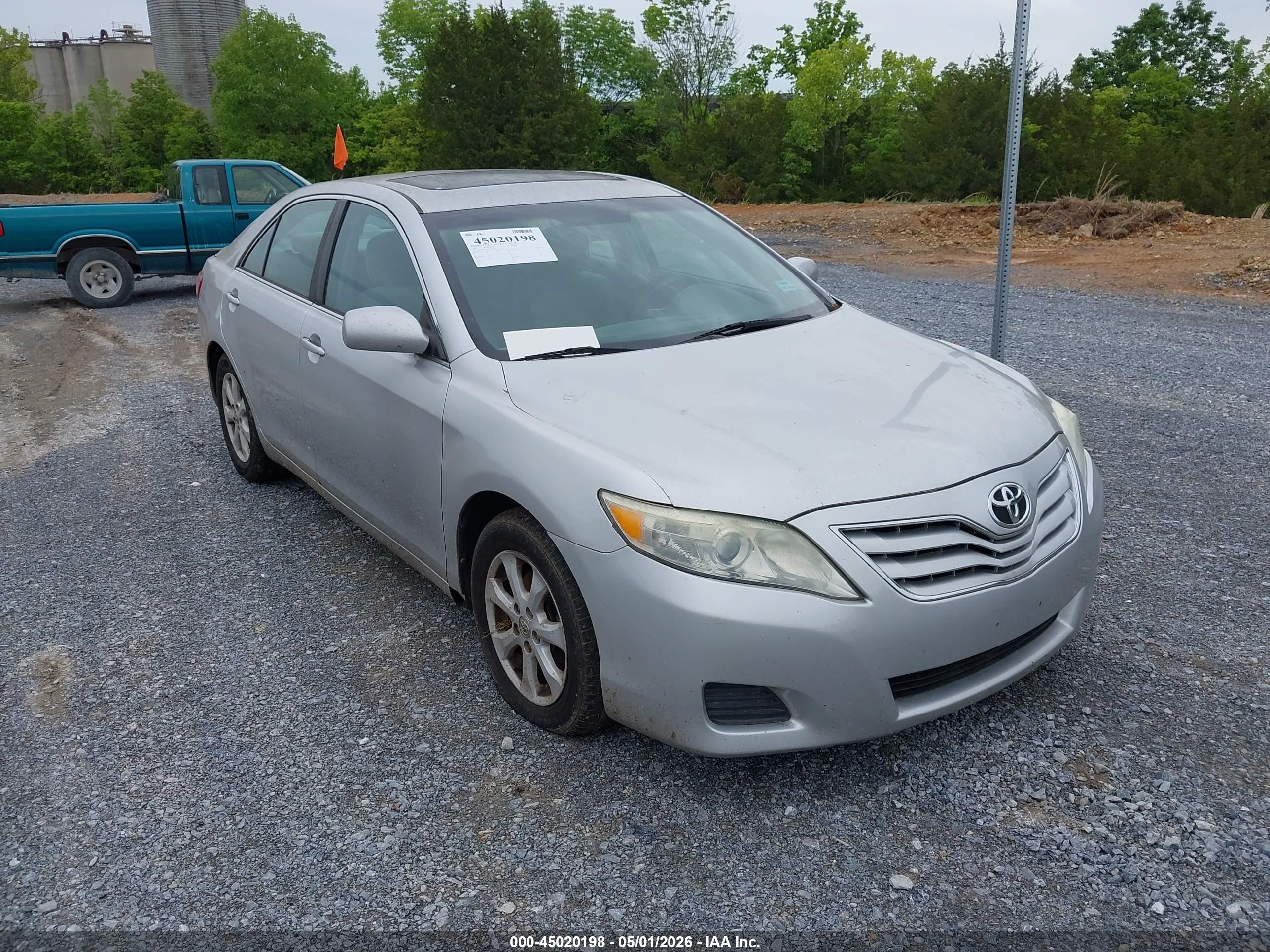 TOYOTA CAMRY image 6