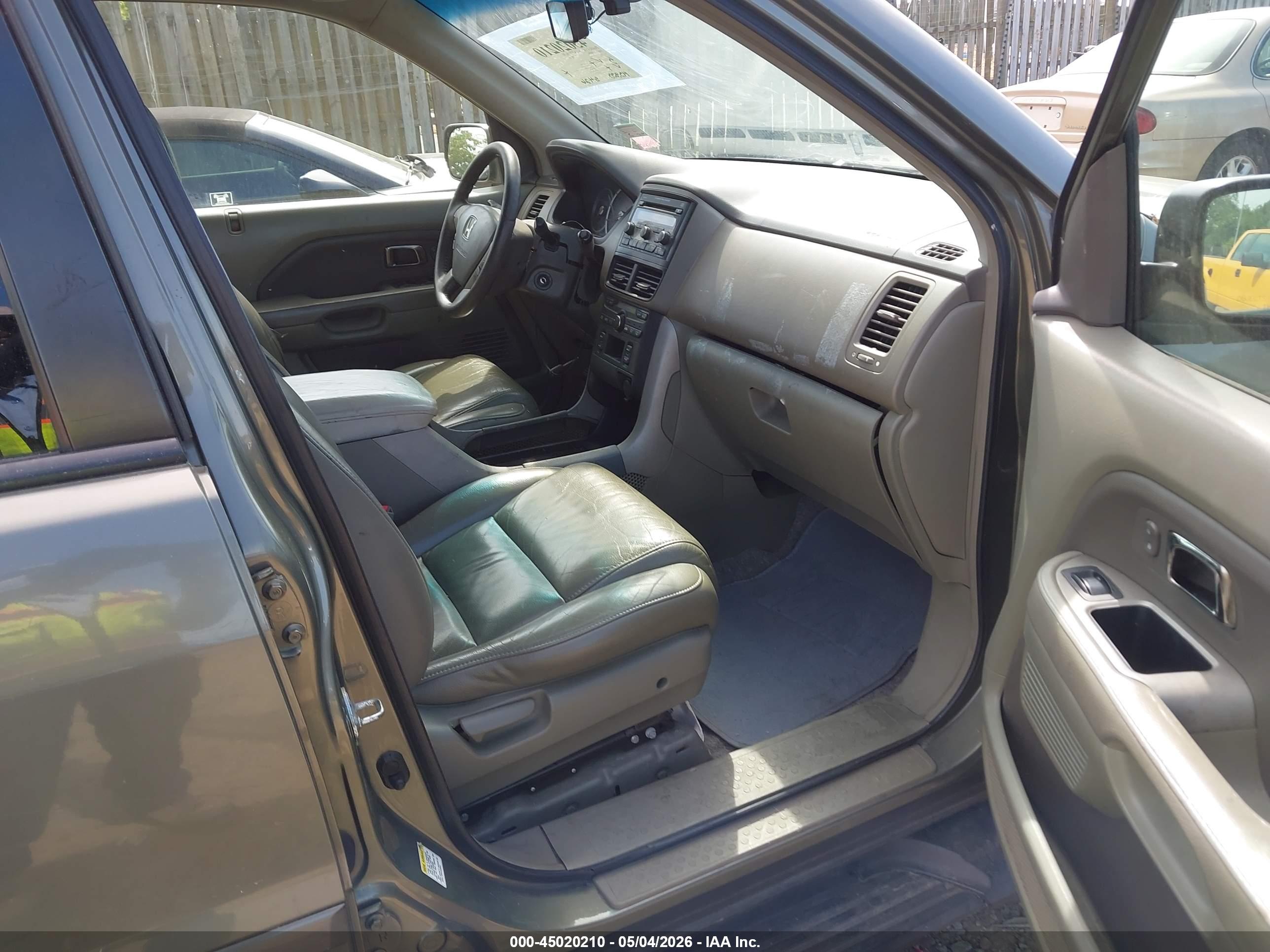 HONDA PILOT image 5