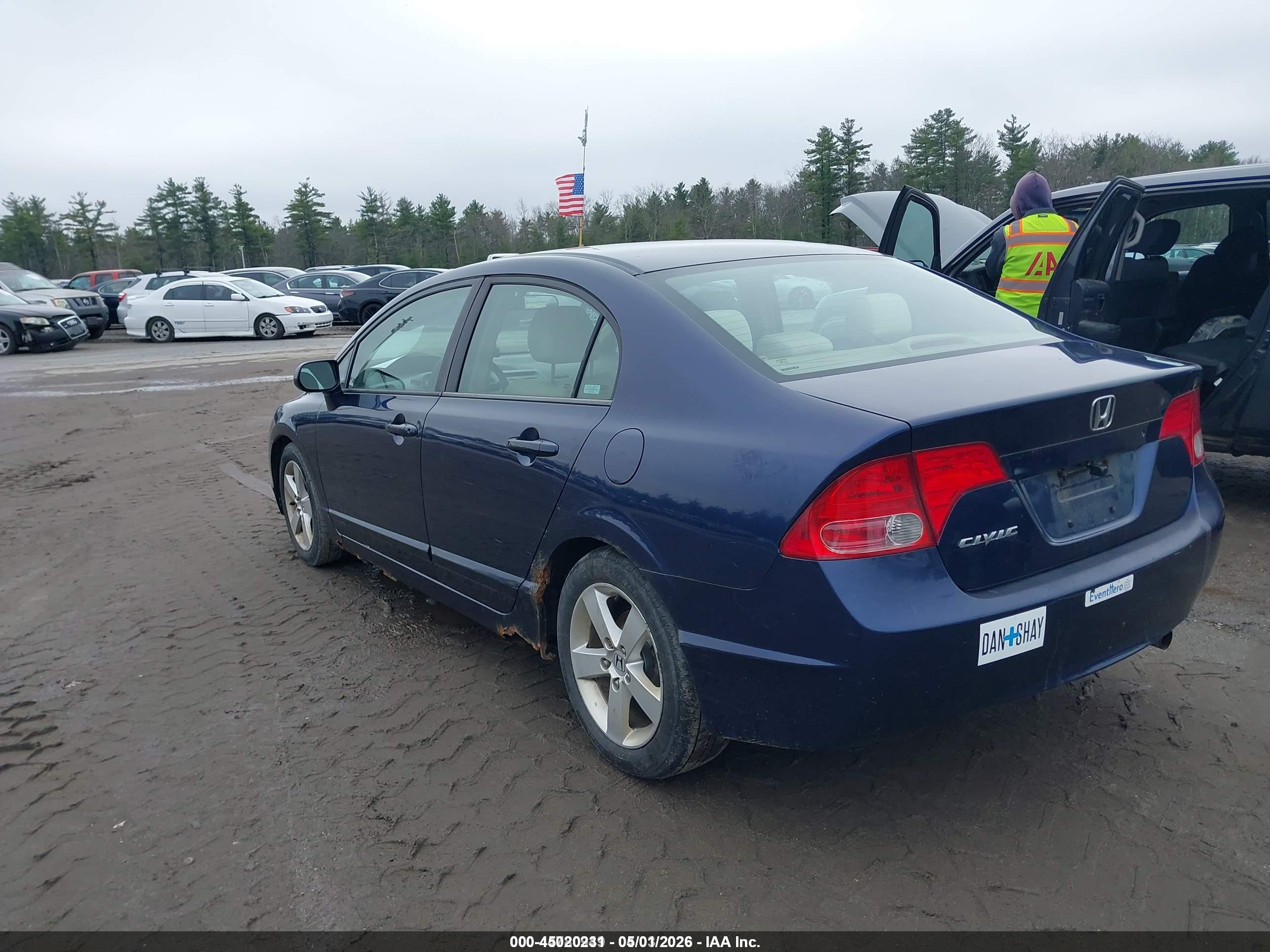 HONDA CIVIC image 3