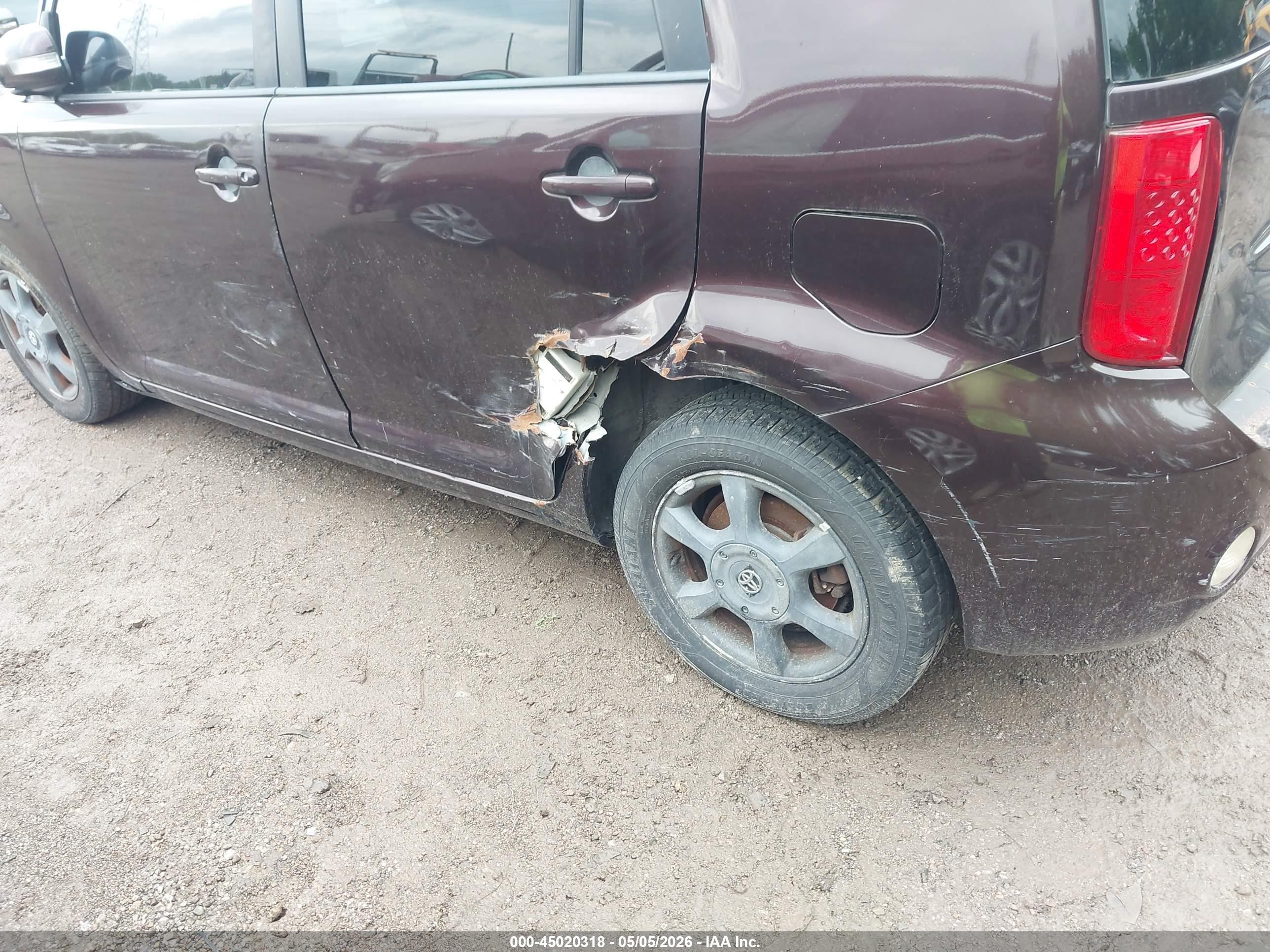 SCION XB image 6
