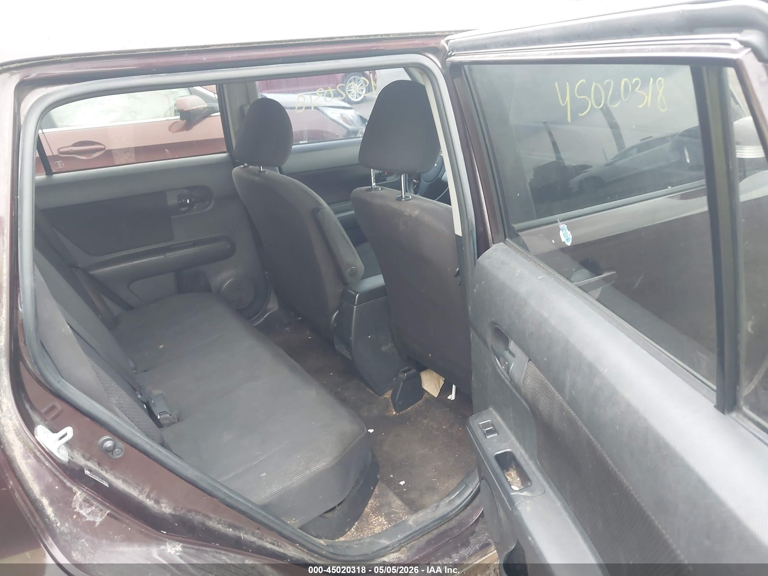 SCION XB image 8