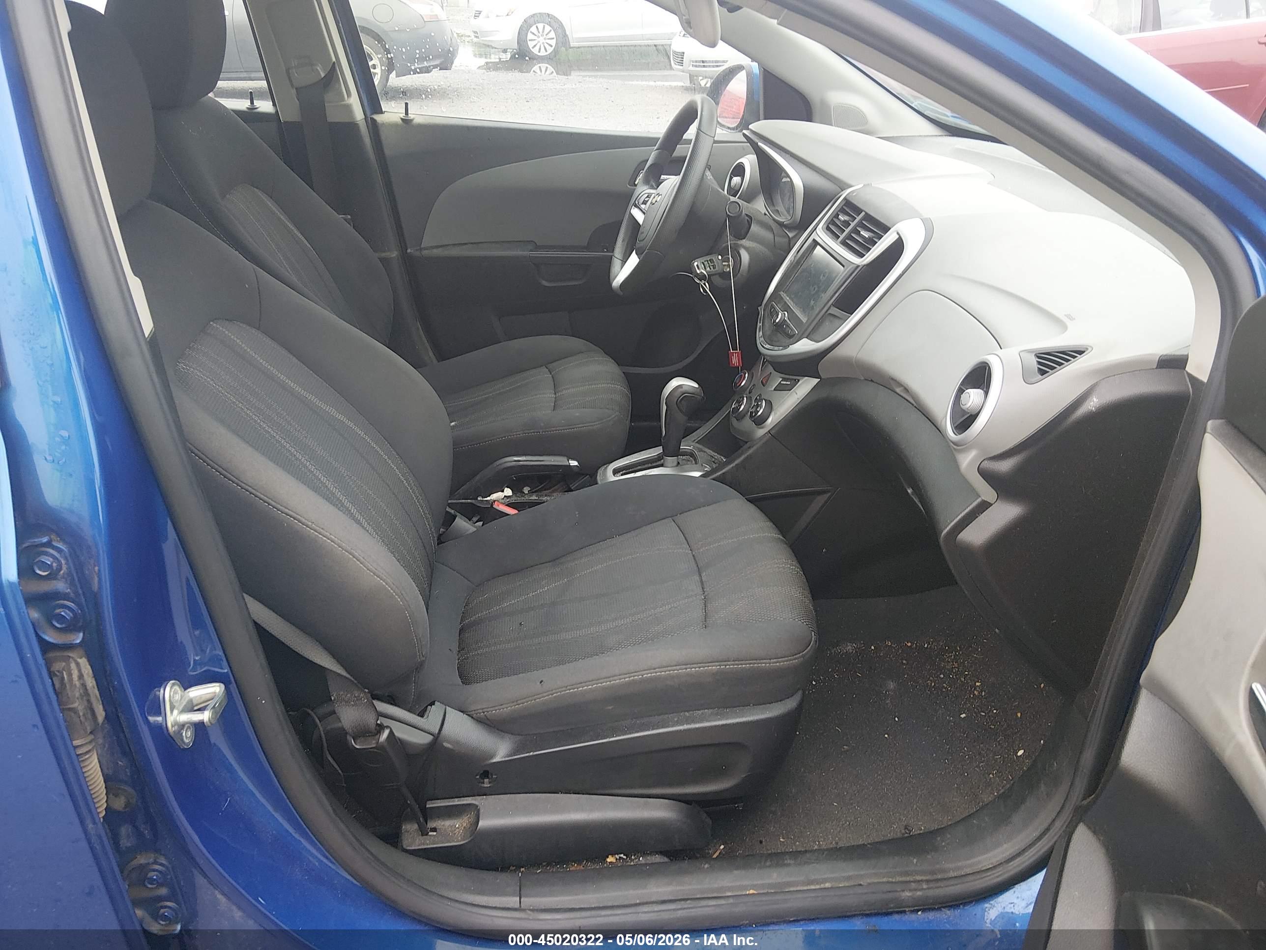 CHEVROLET SONIC image 5