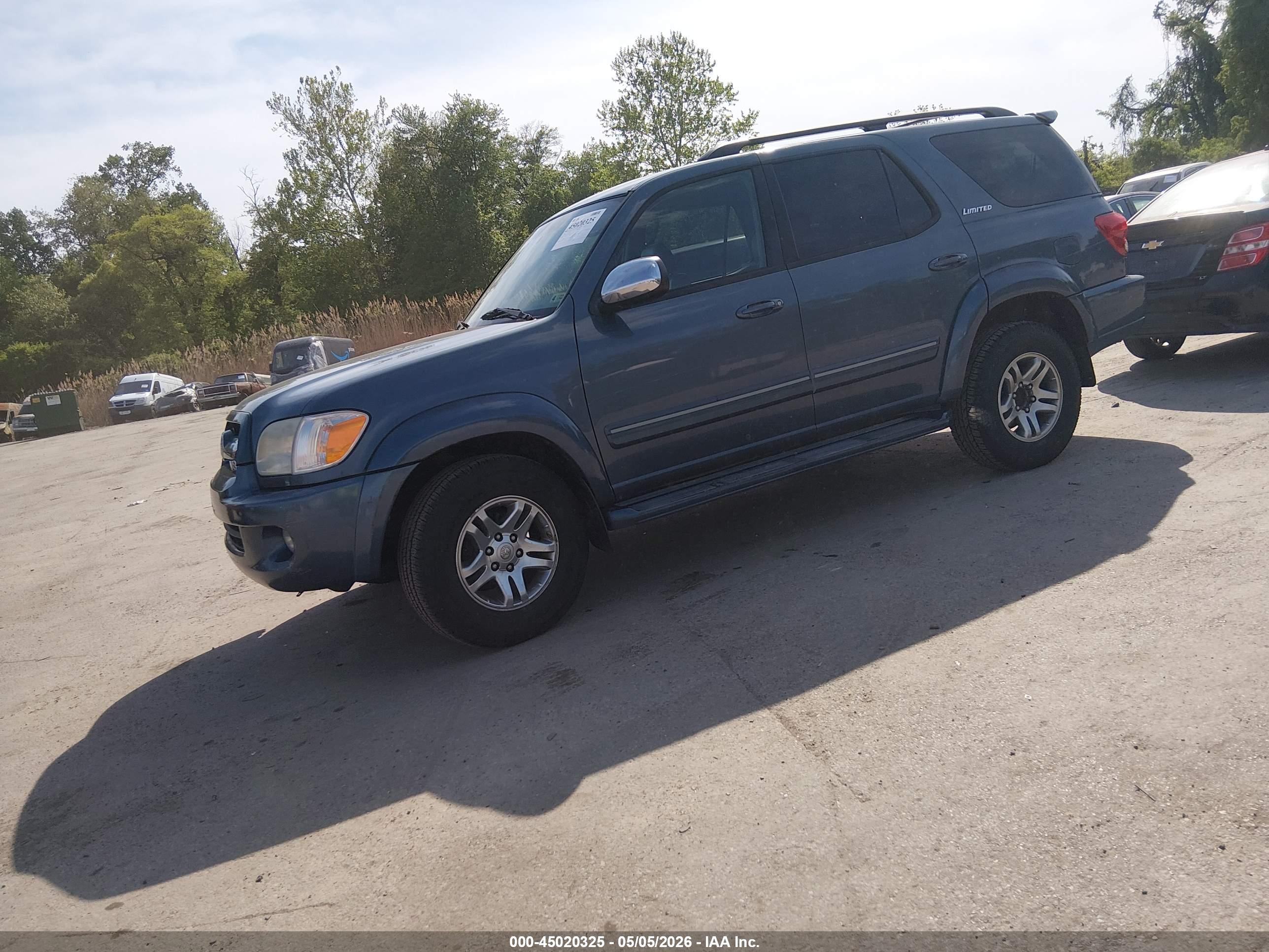 TOYOTA SEQUOIA image 2